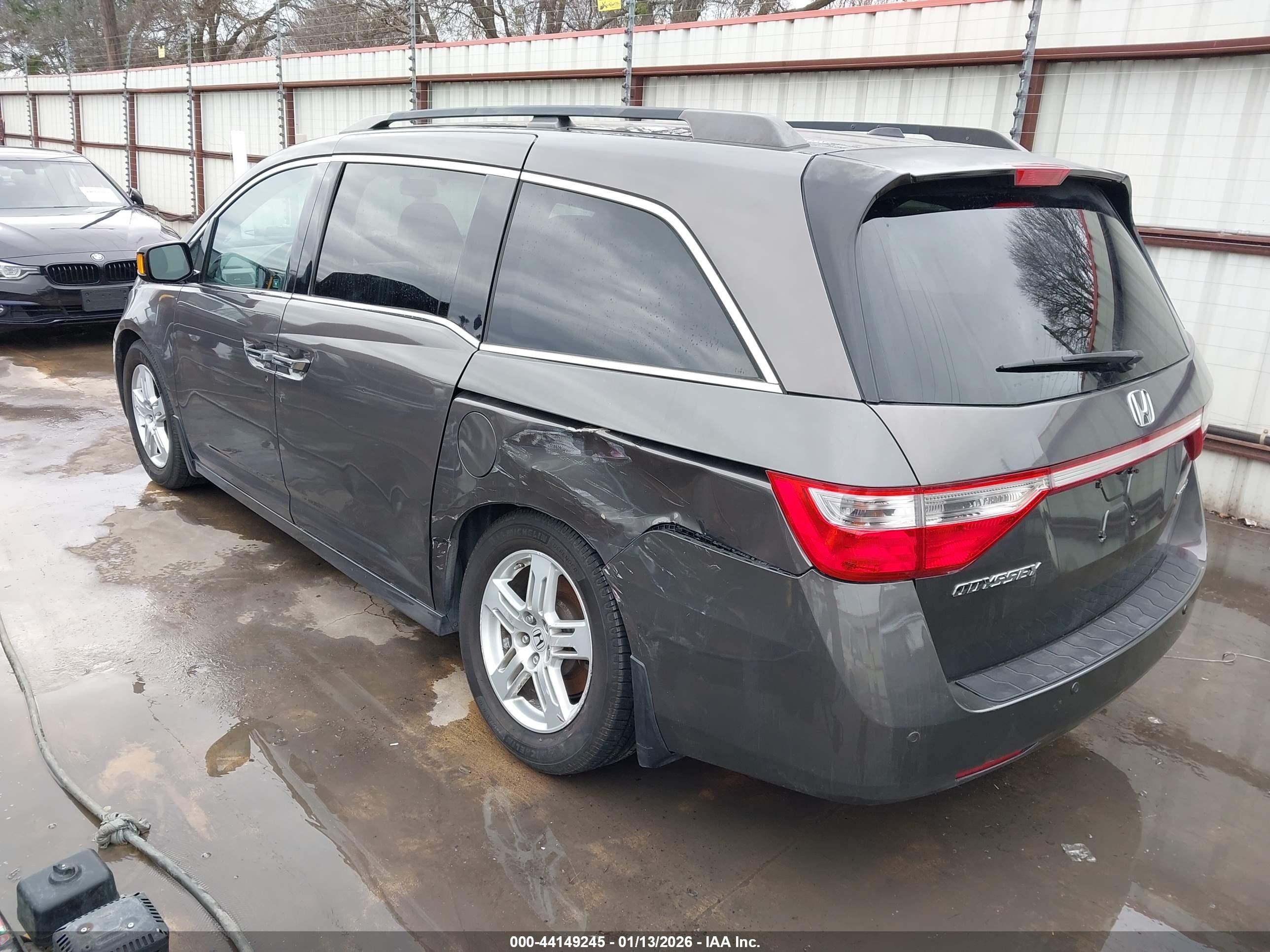 2012 Honda Odyssey Touring/touring Elite Gray vin: 5FNRL5H94CB079533