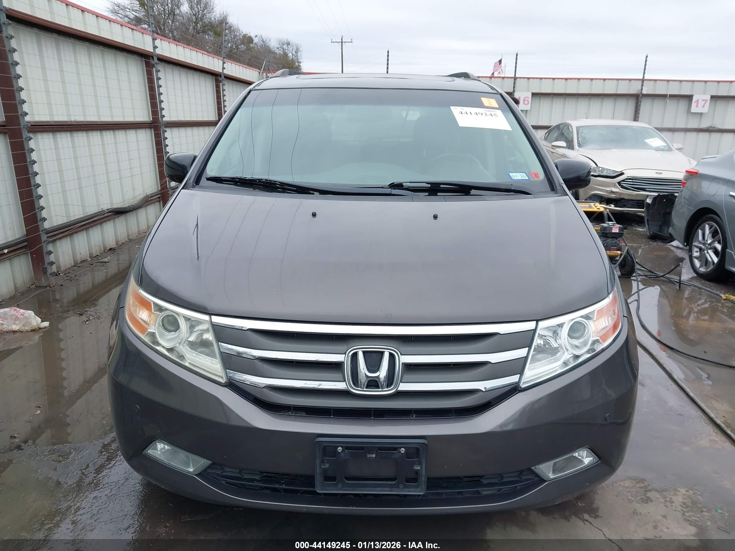 2012 Honda Odyssey Touring/touring Elite Gray vin: 5FNRL5H94CB079533
