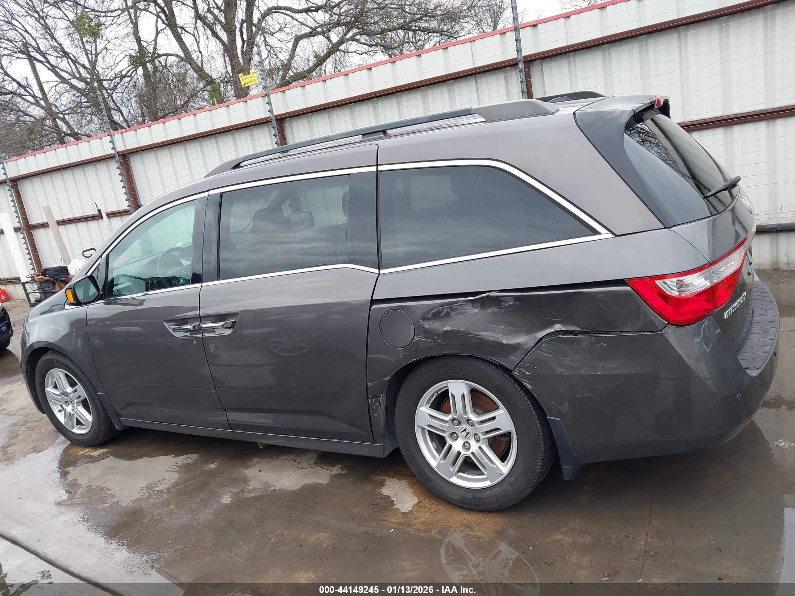 2012 Honda Odyssey Touring/touring Elite Gray vin: 5FNRL5H94CB079533