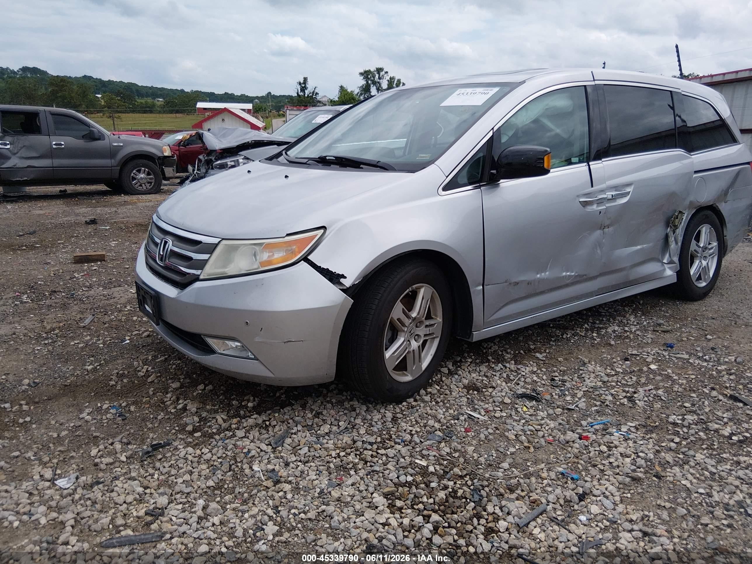 2012 Honda Odyssey Touring/touring Elite Silver vin: 5FNRL5H94CB083856