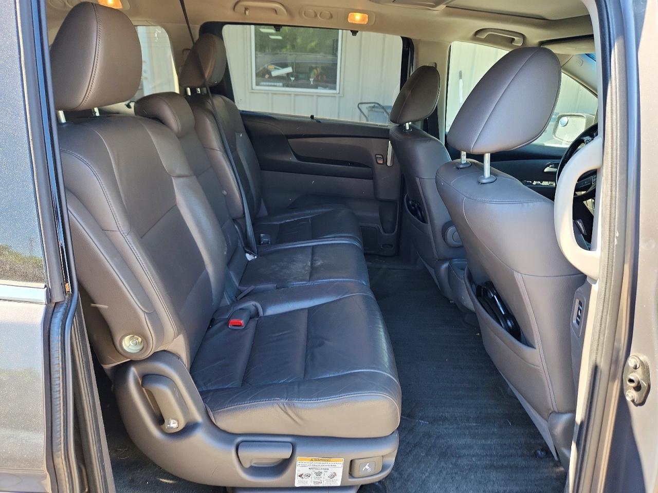 2012 Honda Odyssey Touring Gray vin: 5FNRL5H94CB133350