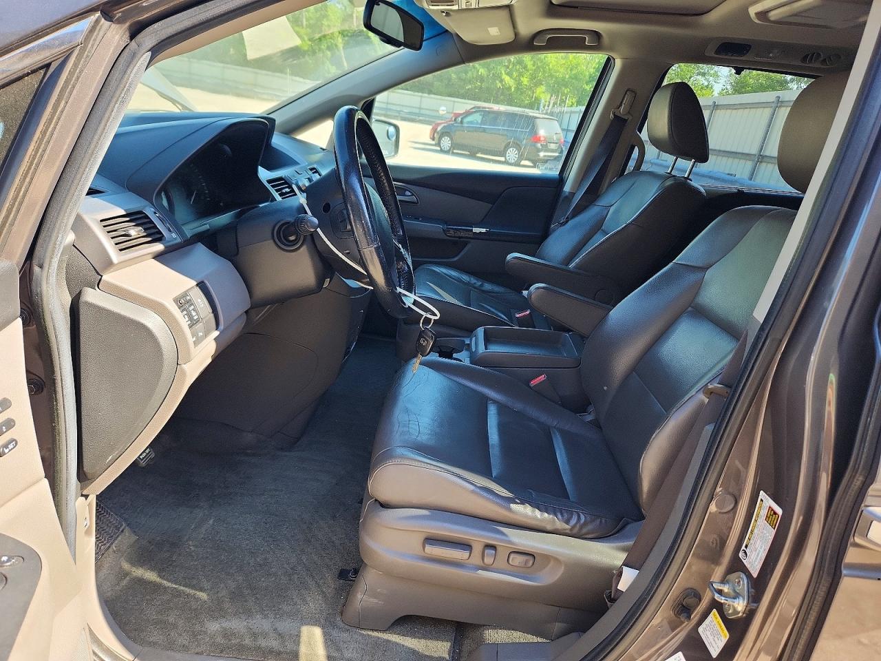 2012 Honda Odyssey Touring Gray vin: 5FNRL5H94CB133350