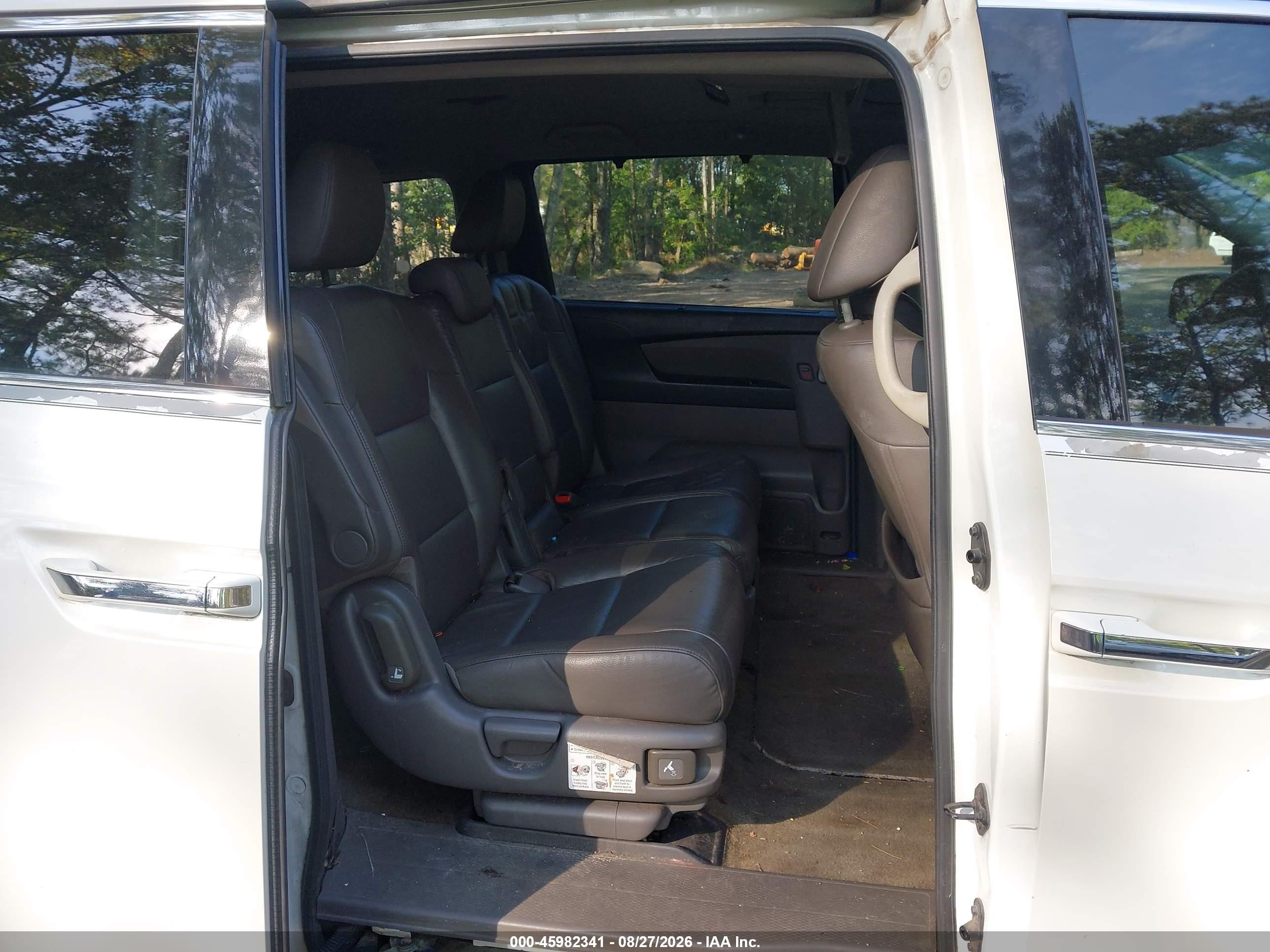 2013 Honda Odyssey Touring/touring Elite White vin: 5FNRL5H94DB001979