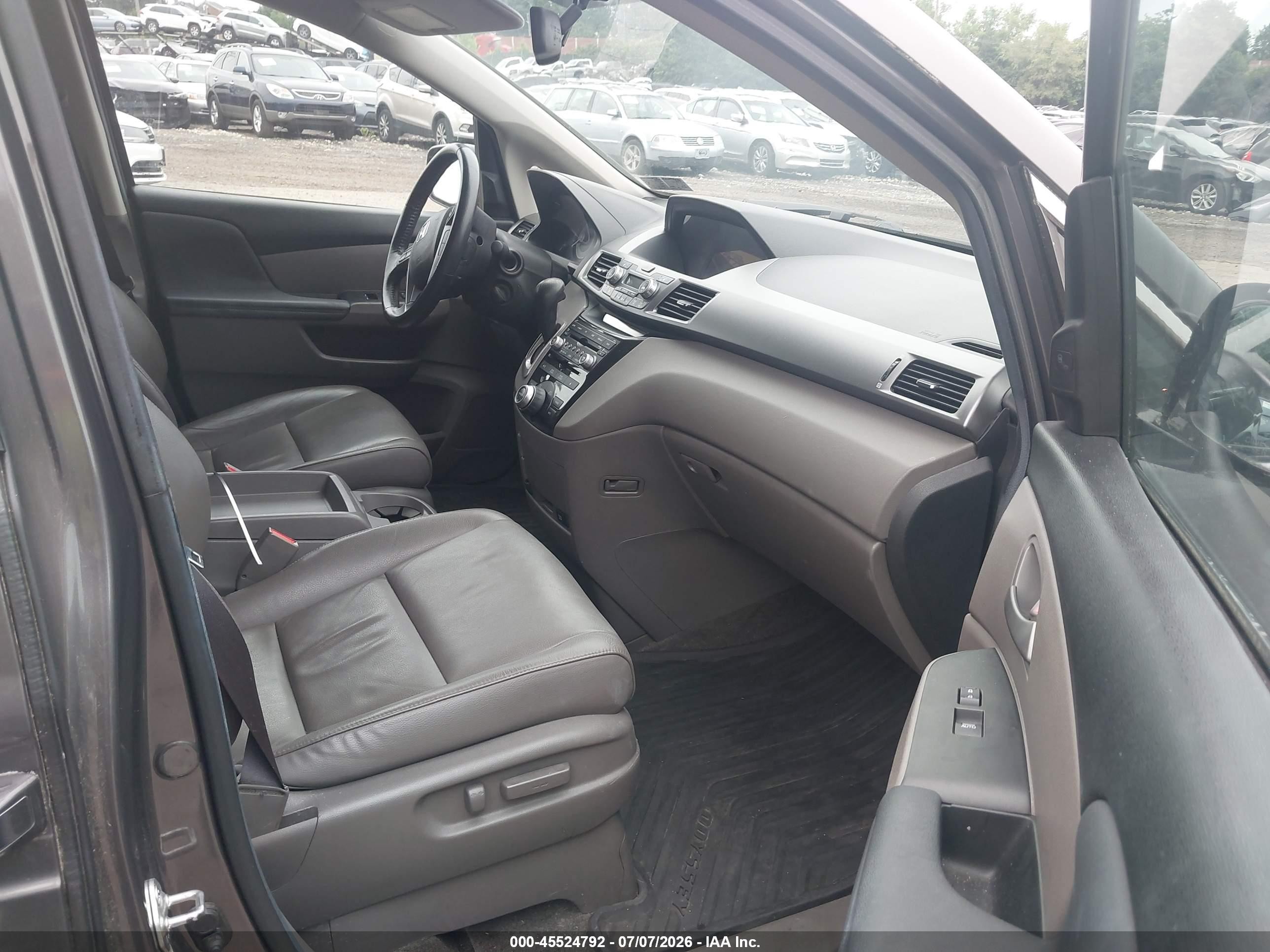 2013 Honda Odyssey Touring/touring Elite Gray vin: 5FNRL5H94DB004333