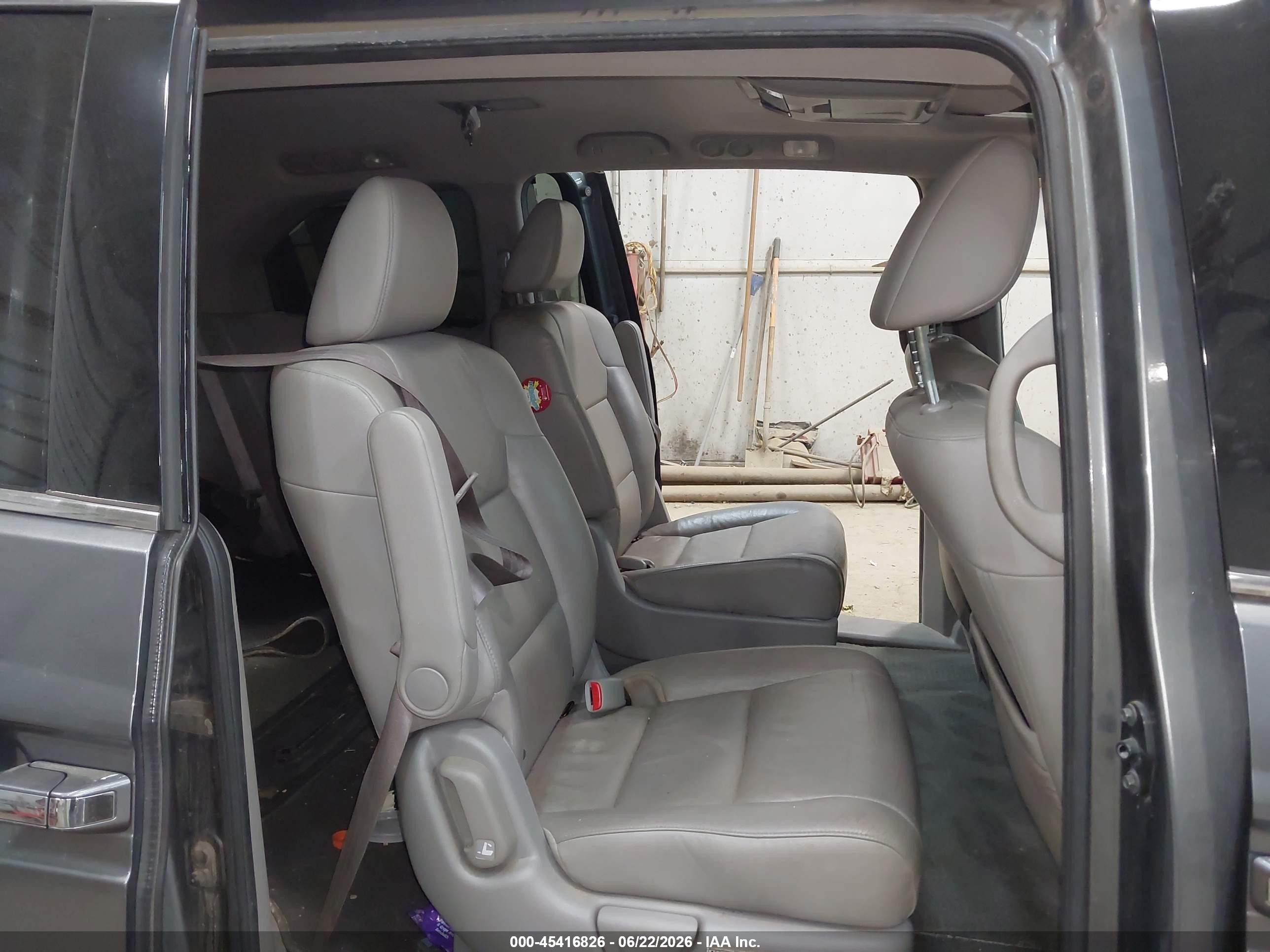2013 Honda Odyssey Touring/touring Elite Gray vin: 5FNRL5H94DB012013