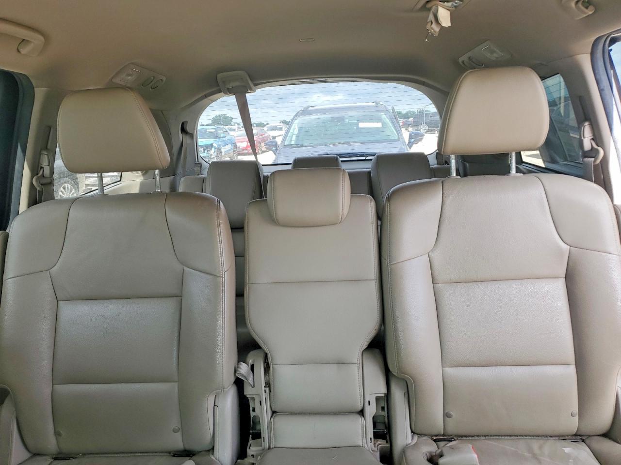 2014 Honda Odyssey Touring Burgundy vin: 5FNRL5H94EB035888