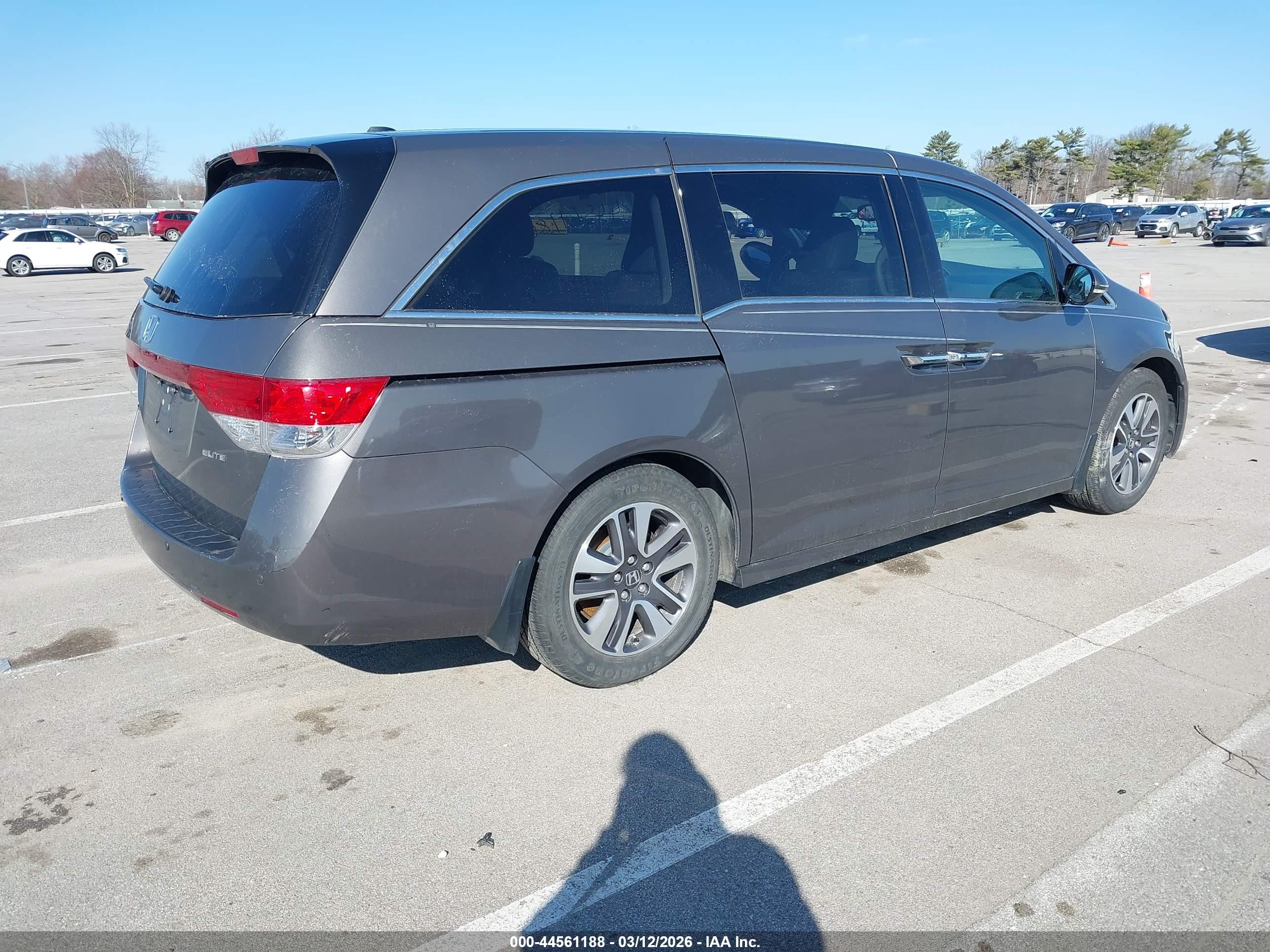 2014 Honda Odyssey Touring/touring Elite Gray vin: 5FNRL5H94EB038306