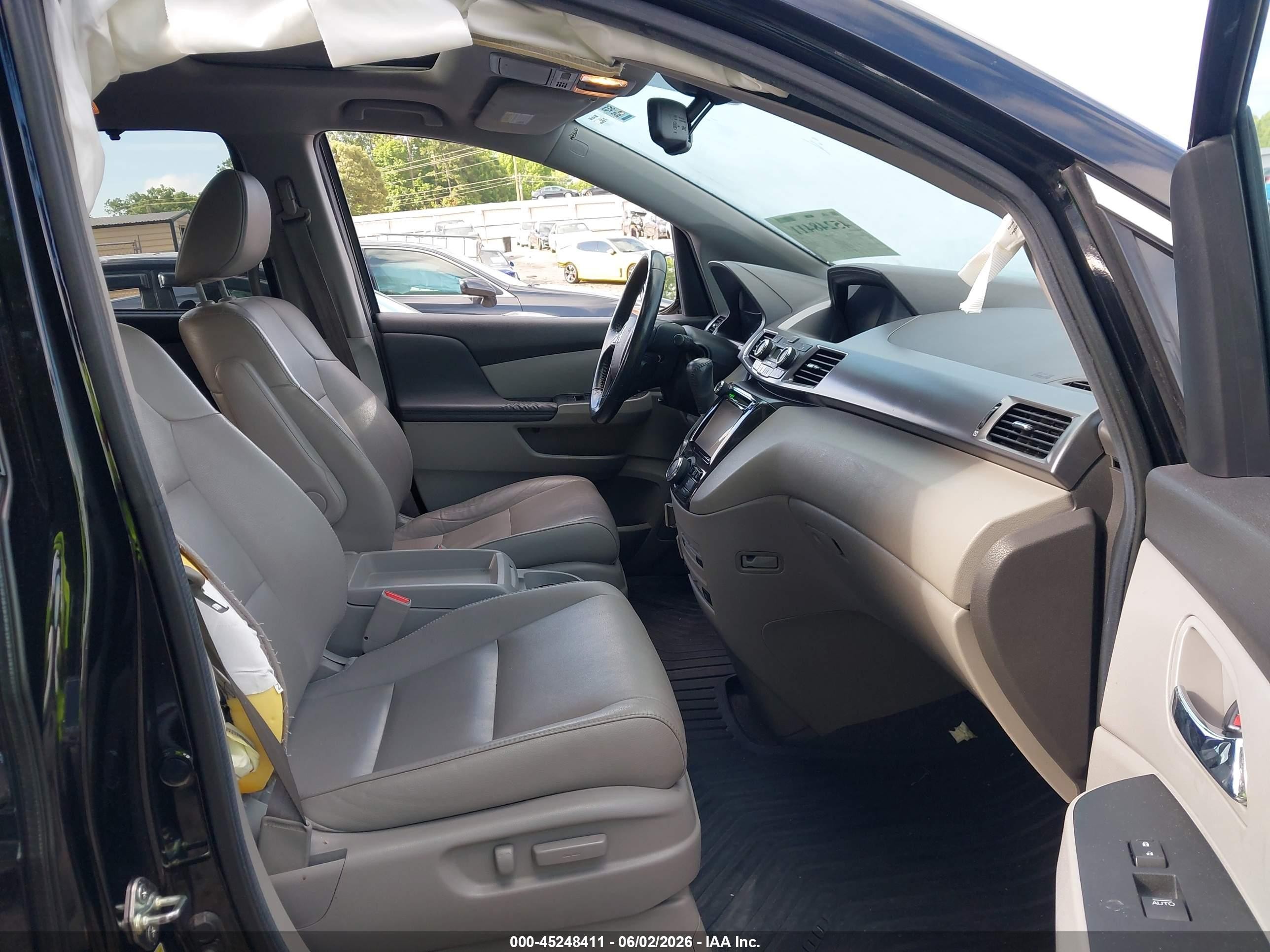 2014 Honda Odyssey Touring/touring Elite Black vin: 5FNRL5H94EB042890