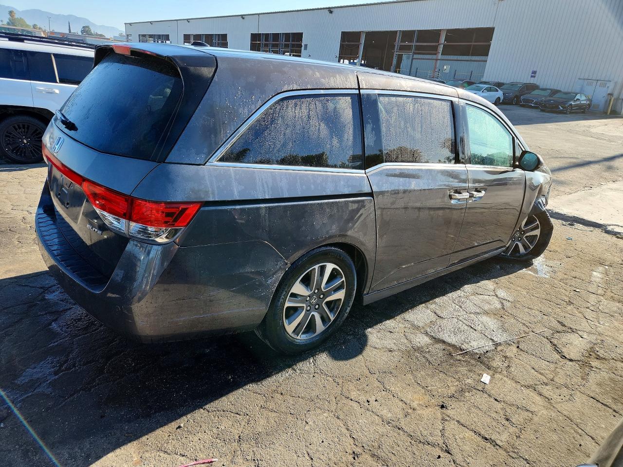 2014 Honda Odyssey Touring Gray vin: 5FNRL5H94EB093239