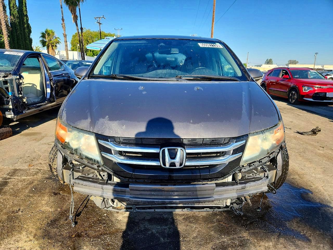 2014 Honda Odyssey Touring Gray vin: 5FNRL5H94EB093239
