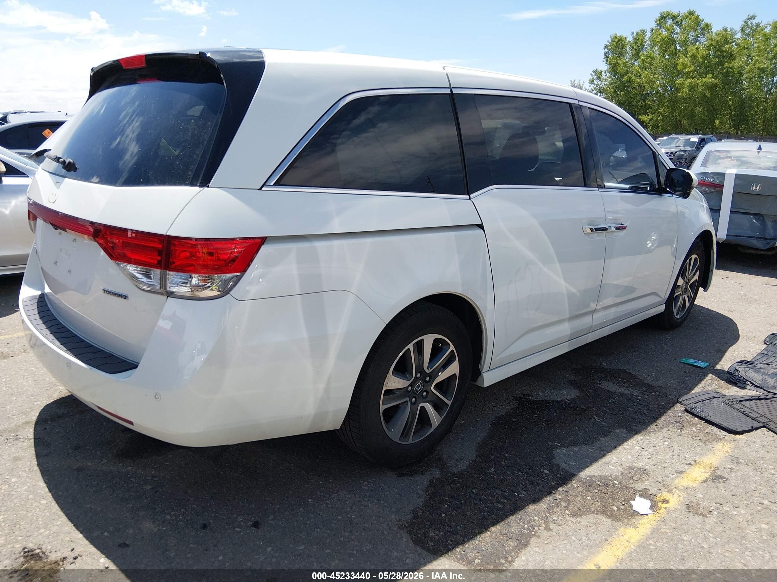 2014 Honda Odyssey Touring/touring Elite White vin: 5FNRL5H94EB097310