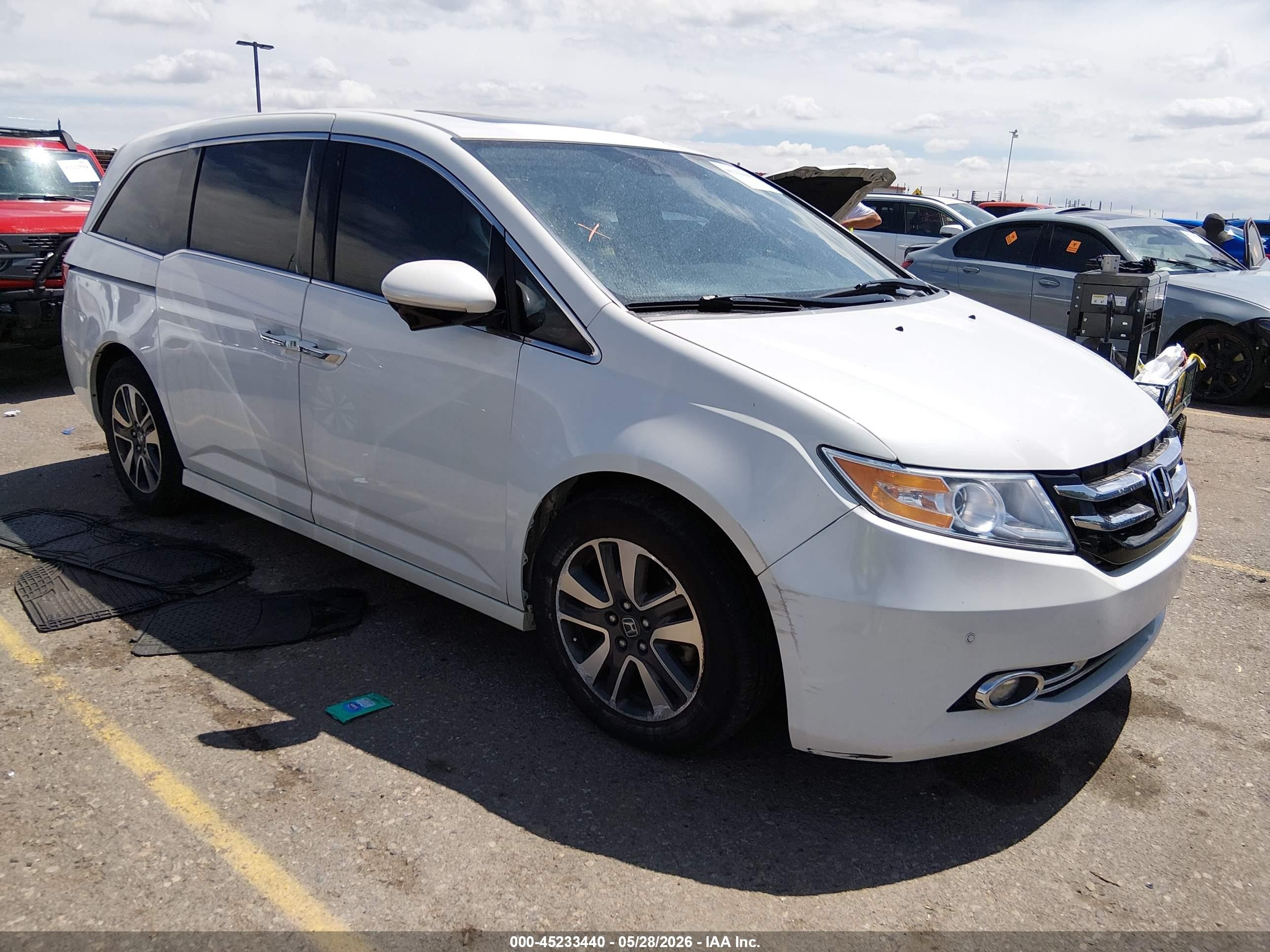 2014 Honda Odyssey Touring/touring Elite White vin: 5FNRL5H94EB097310