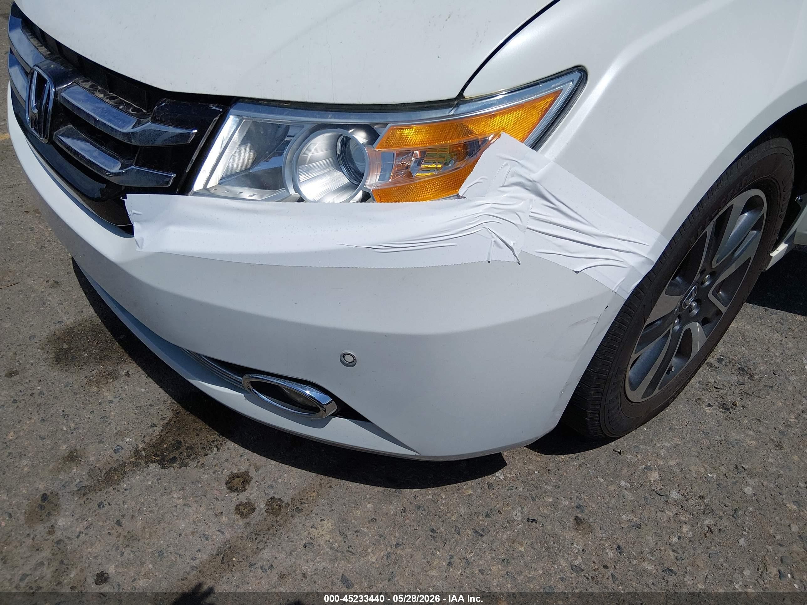 2014 Honda Odyssey Touring/touring Elite White vin: 5FNRL5H94EB097310