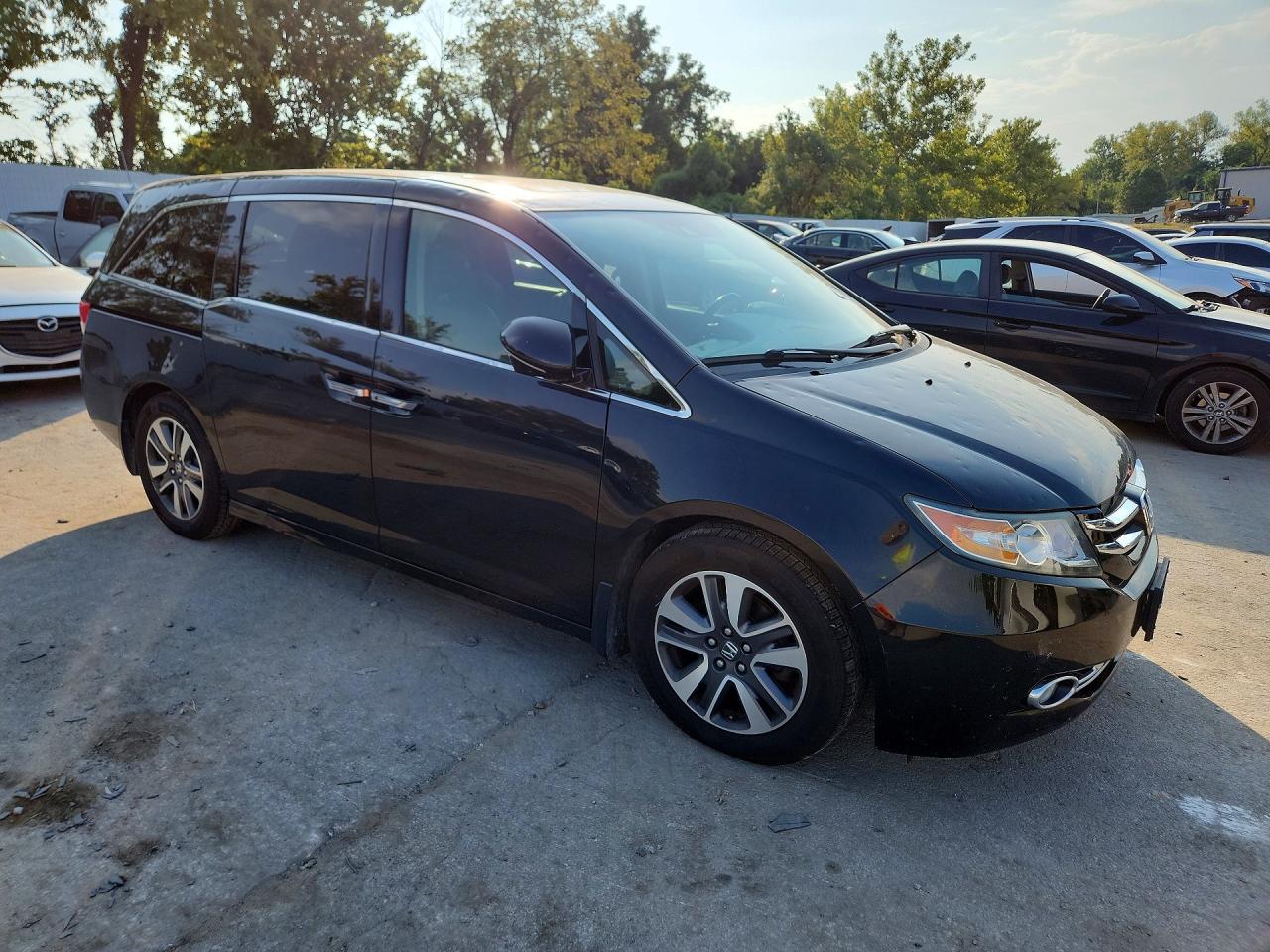 2014 Honda Odyssey Touring Black vin: 5FNRL5H94EB114428