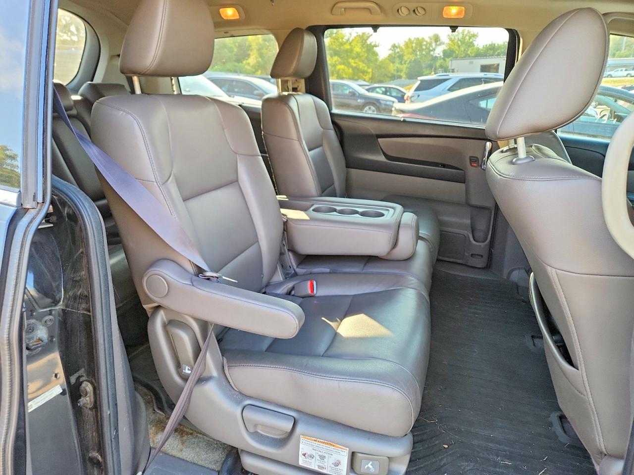 2014 Honda Odyssey Touring Black vin: 5FNRL5H94EB114428