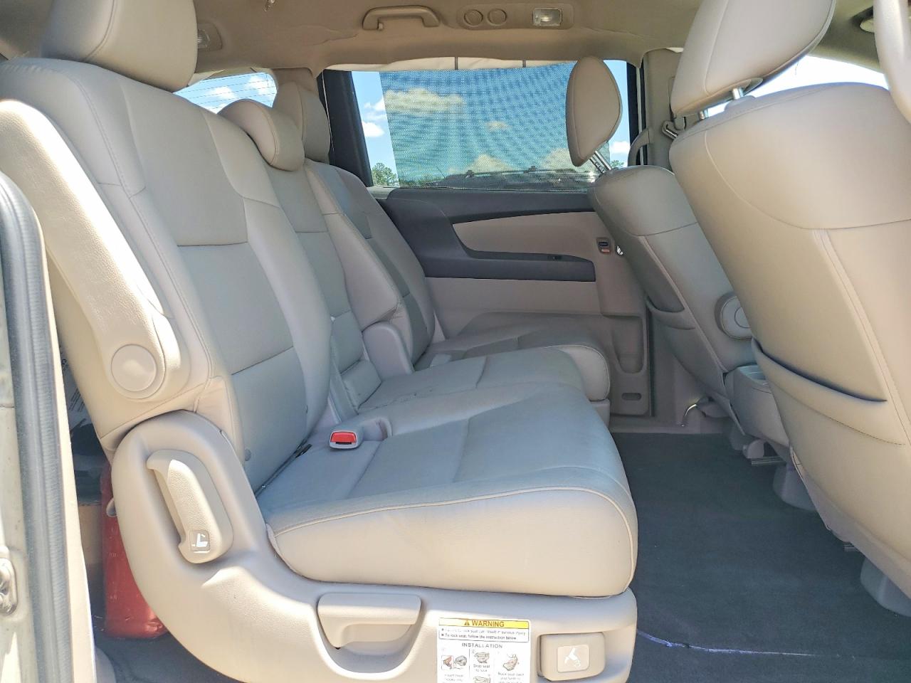 2015 Honda Odyssey Touring White vin: 5FNRL5H94FB025010