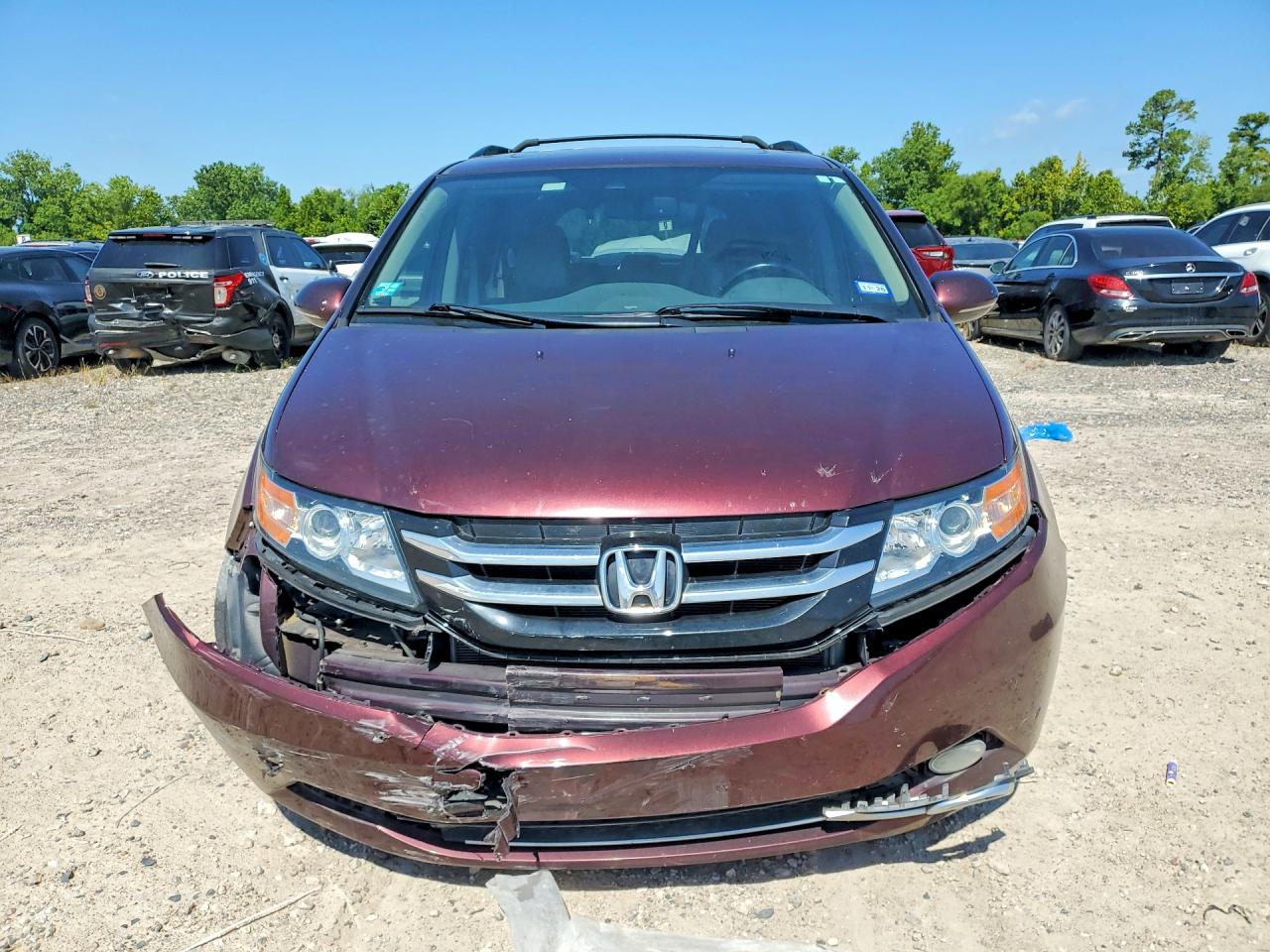 2015 Honda Odyssey Touring Maroon vin: 5FNRL5H94FB033365