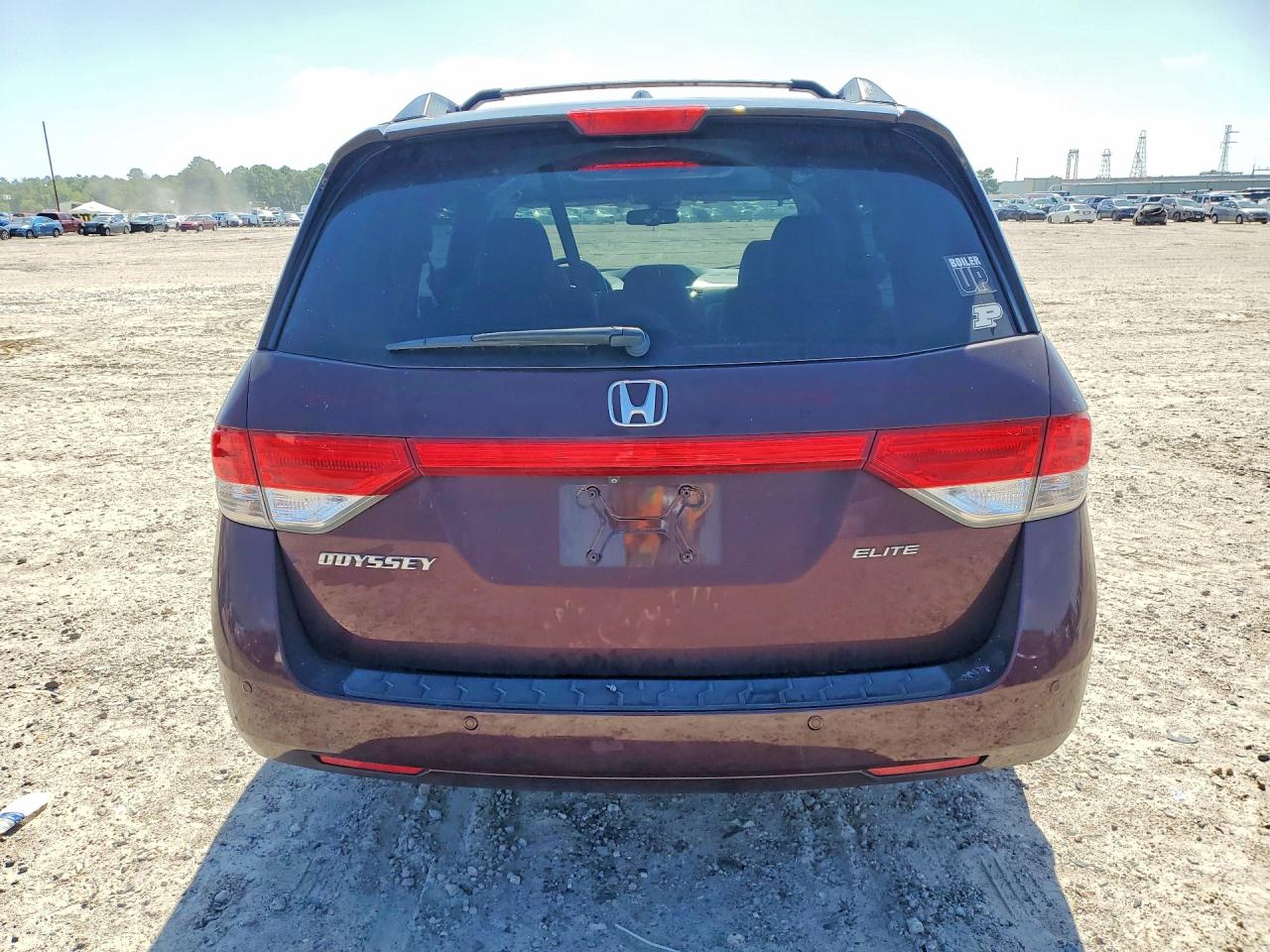 2015 Honda Odyssey Touring Maroon vin: 5FNRL5H94FB033365