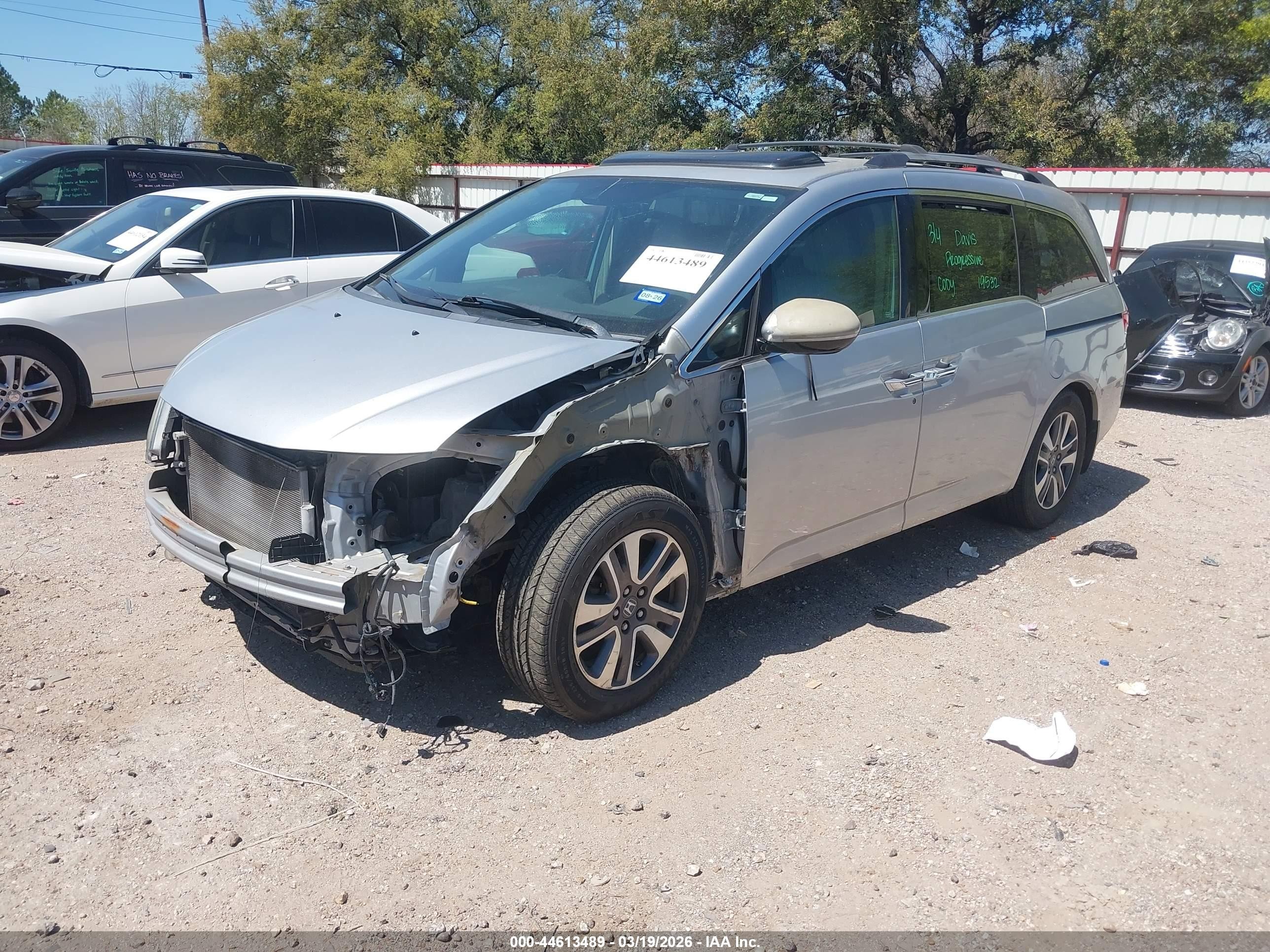 2015 Honda Odyssey Touring/touring Elite Silver vin: 5FNRL5H94FB041062