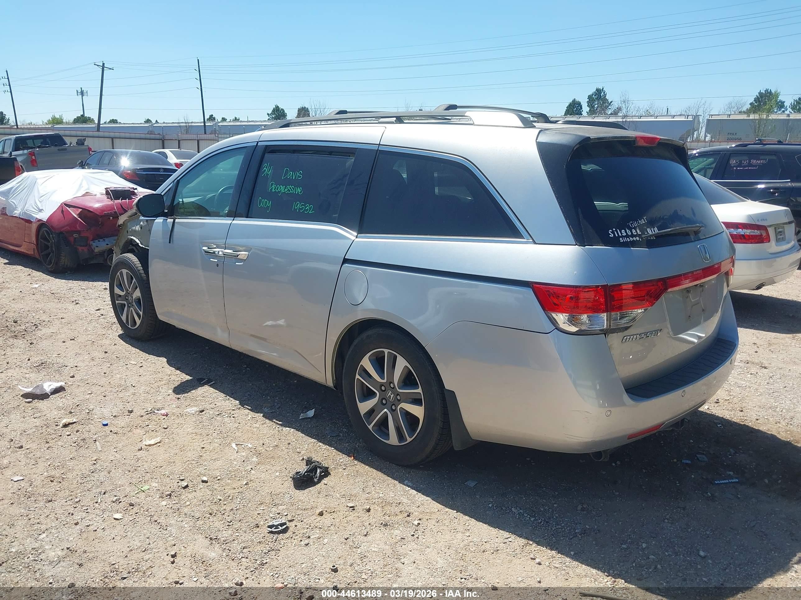 2015 Honda Odyssey Touring/touring Elite Silver vin: 5FNRL5H94FB041062