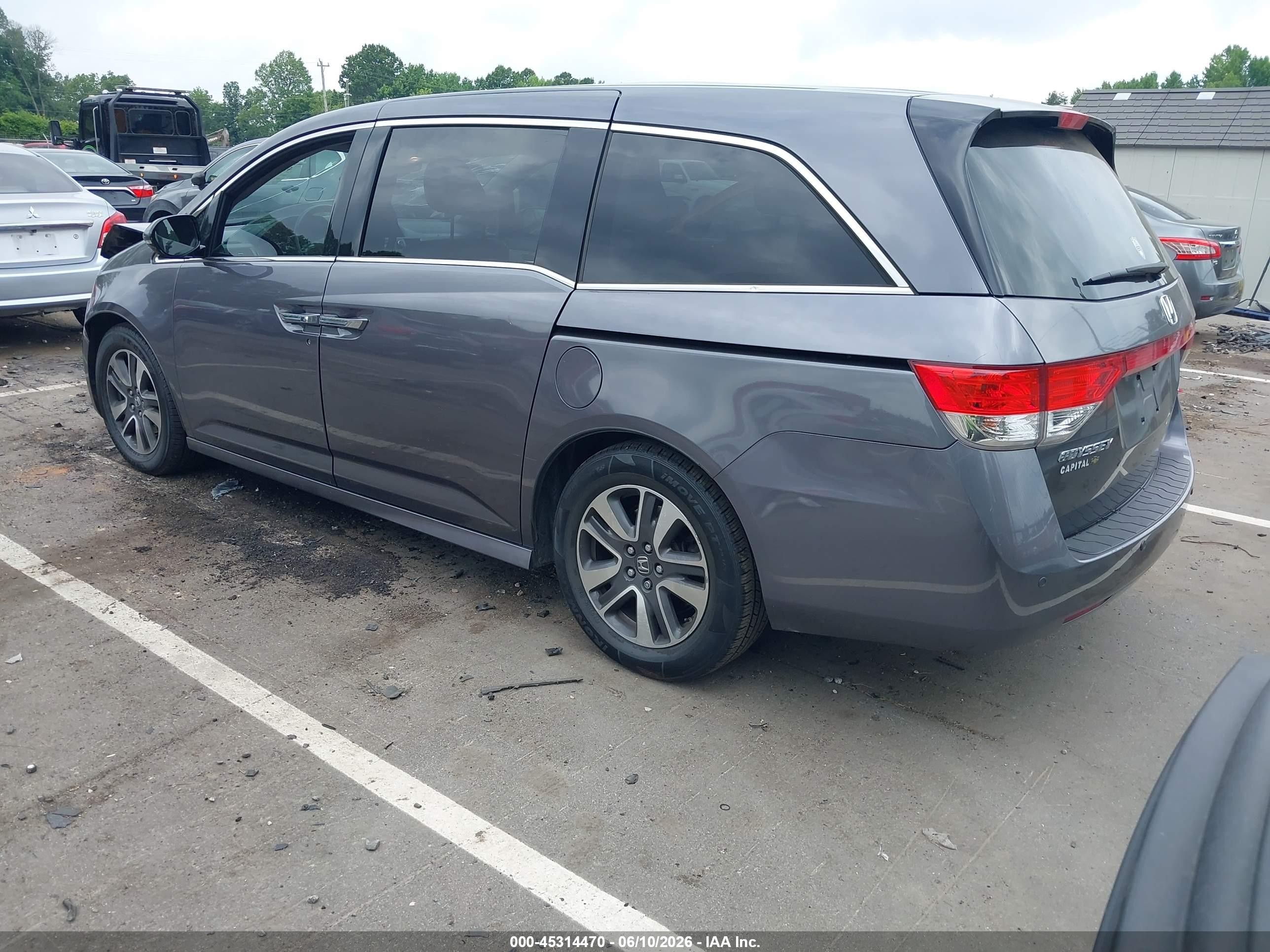 2015 Honda Odyssey Touring/touring Elite Gray vin: 5FNRL5H94FB070173