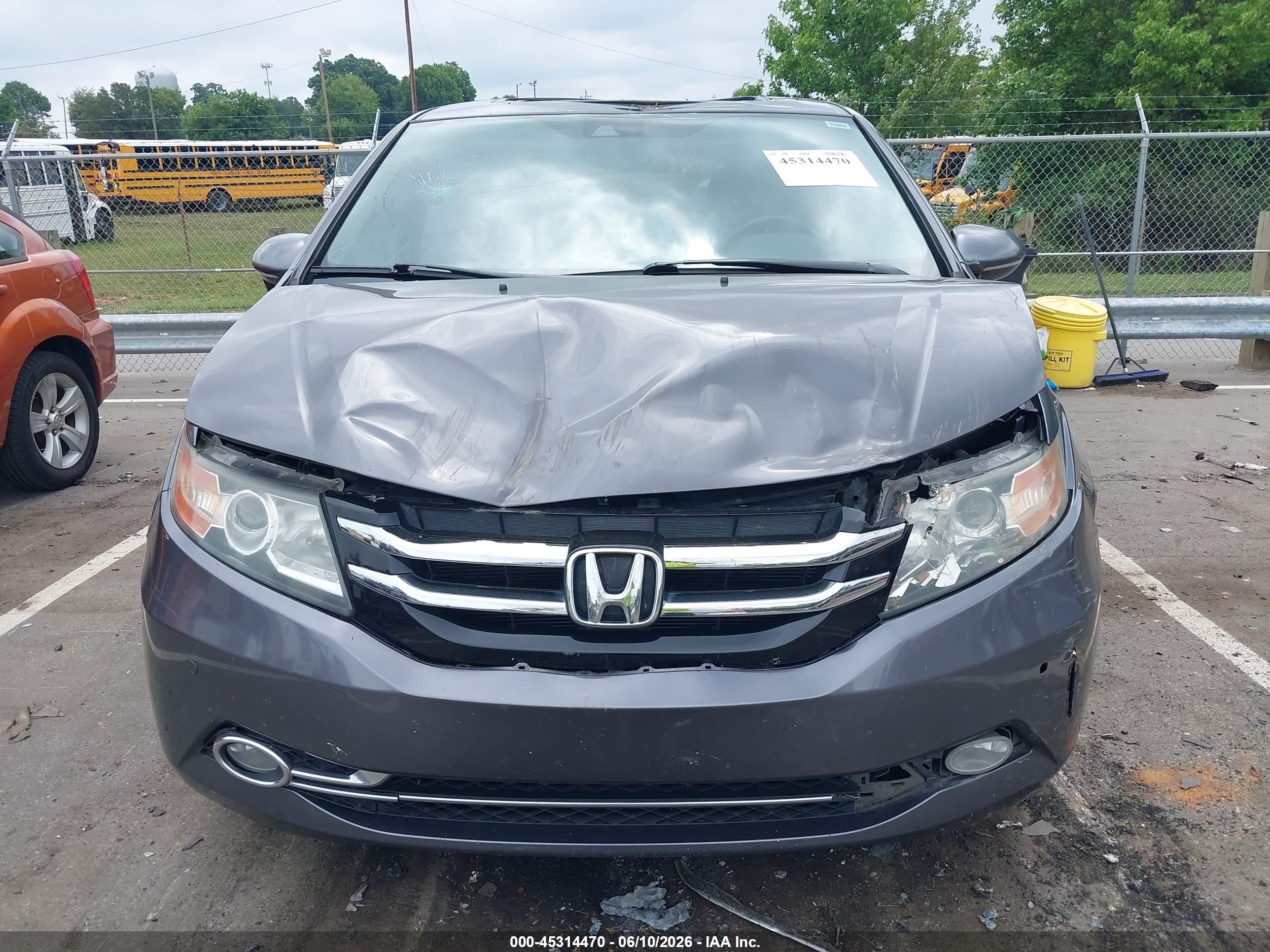 2015 Honda Odyssey Touring/touring Elite Gray vin: 5FNRL5H94FB070173