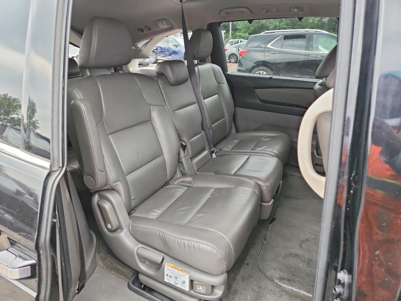 2015 Honda Odyssey Touring Black vin: 5FNRL5H94FB109408