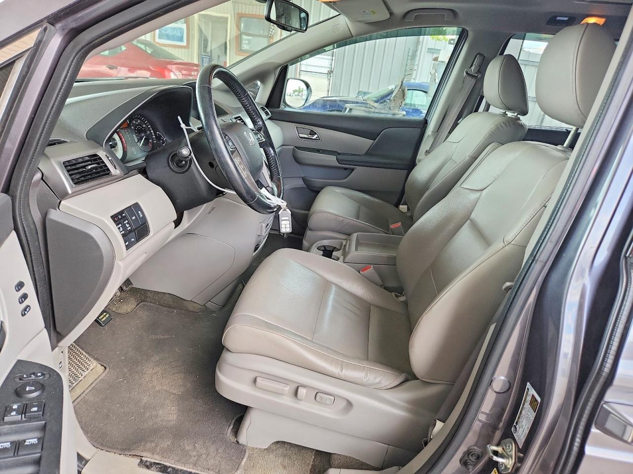 2015 Honda Odyssey Touring Gray vin: 5FNRL5H94FB115564