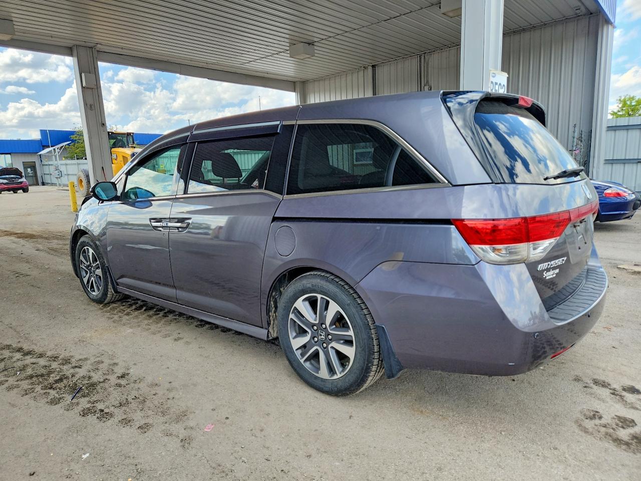 2015 Honda Odyssey Touring Gray vin: 5FNRL5H94FB115564