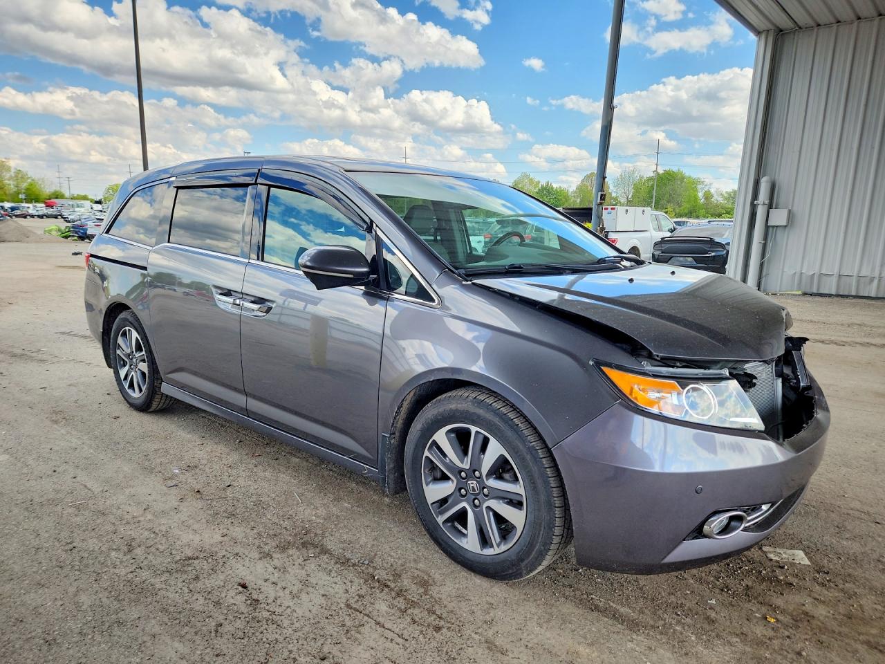2015 Honda Odyssey Touring Gray vin: 5FNRL5H94FB115564