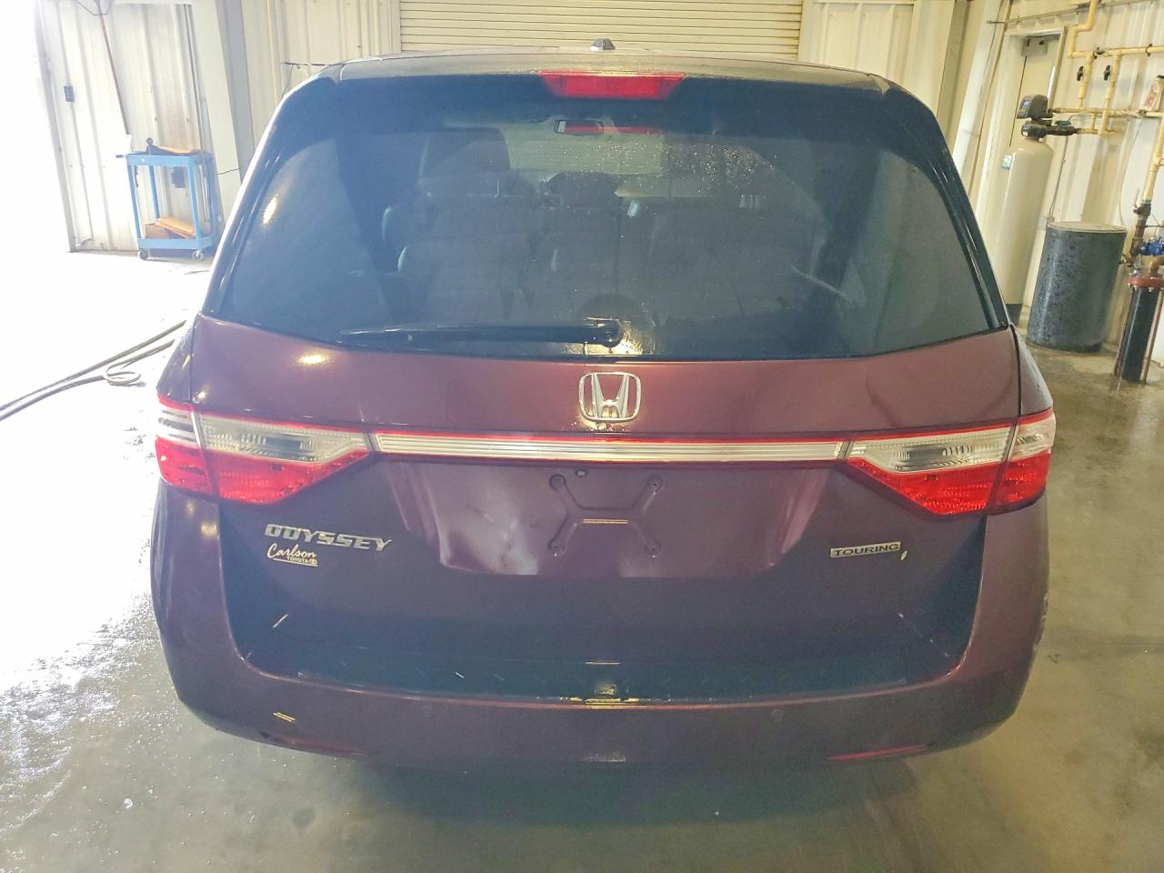2011 Honda Odyssey Touring Maroon vin: 5FNRL5H95BB018335
