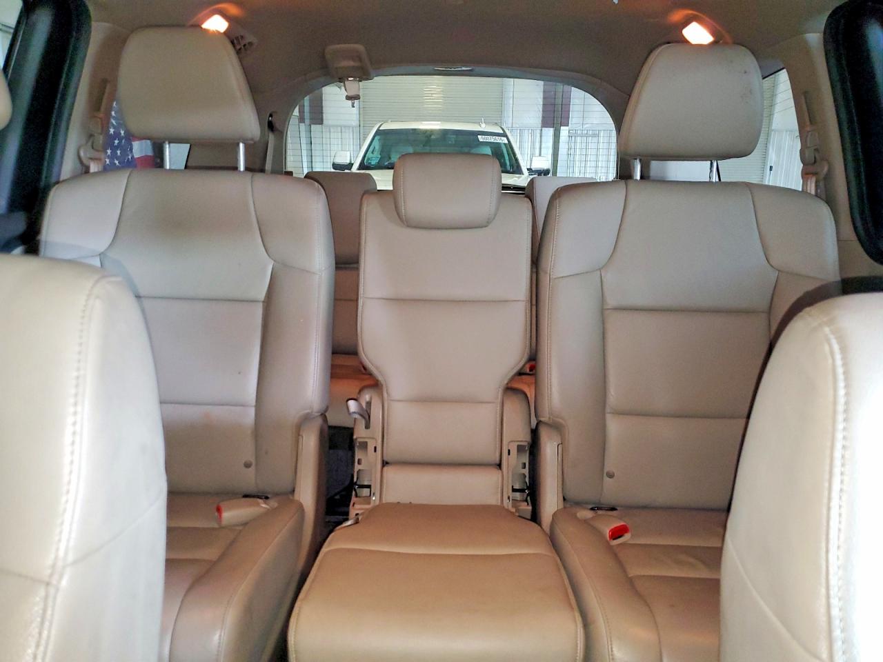 2011 Honda Odyssey Touring Maroon vin: 5FNRL5H95BB018335