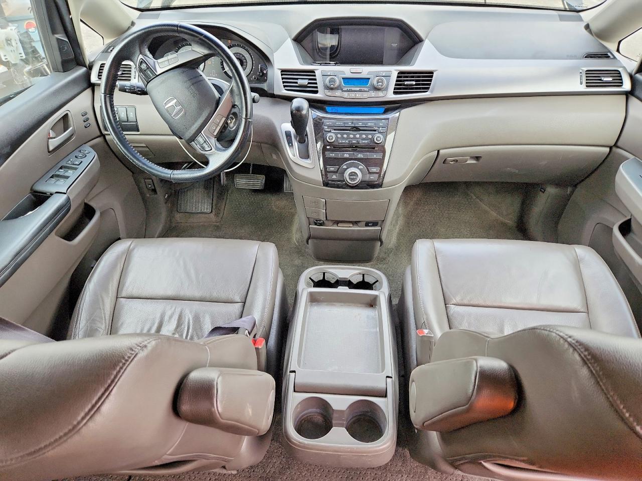 2011 Honda Odyssey Touring Черный vin: 5FNRL5H95BB049116