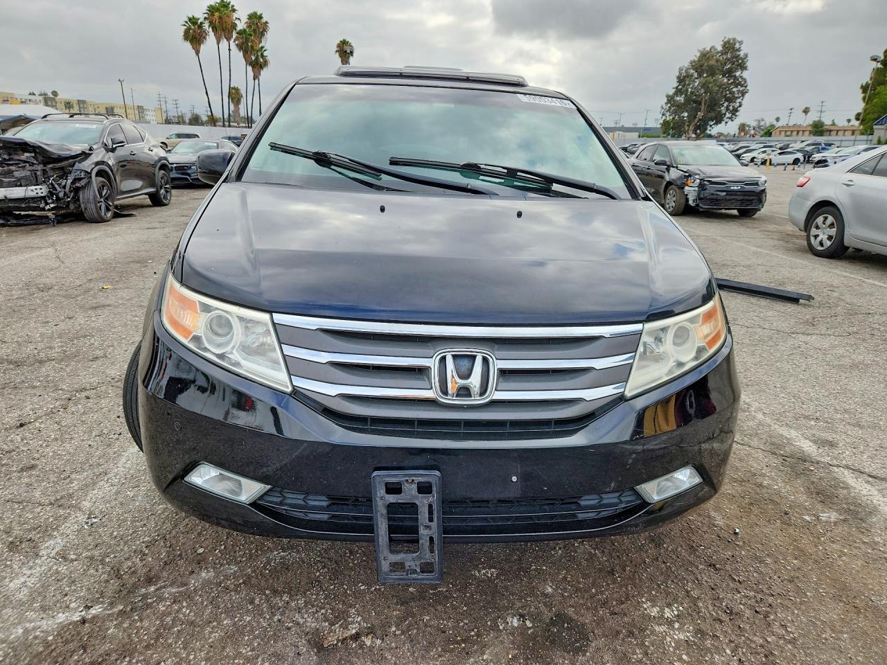 2011 Honda Odyssey Touring Черный vin: 5FNRL5H95BB049116