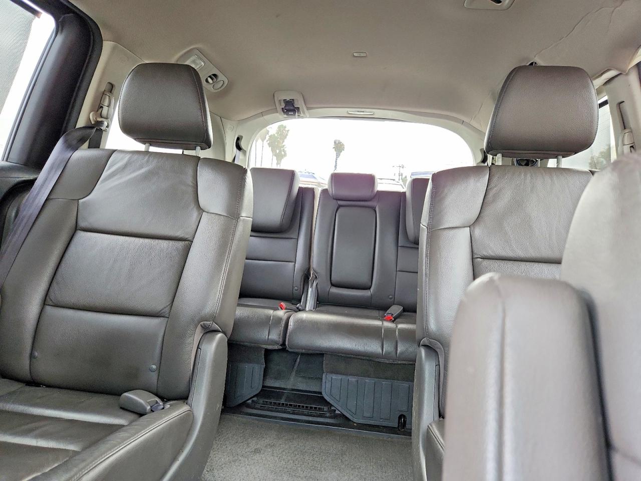 2011 Honda Odyssey Touring Черный vin: 5FNRL5H95BB049116