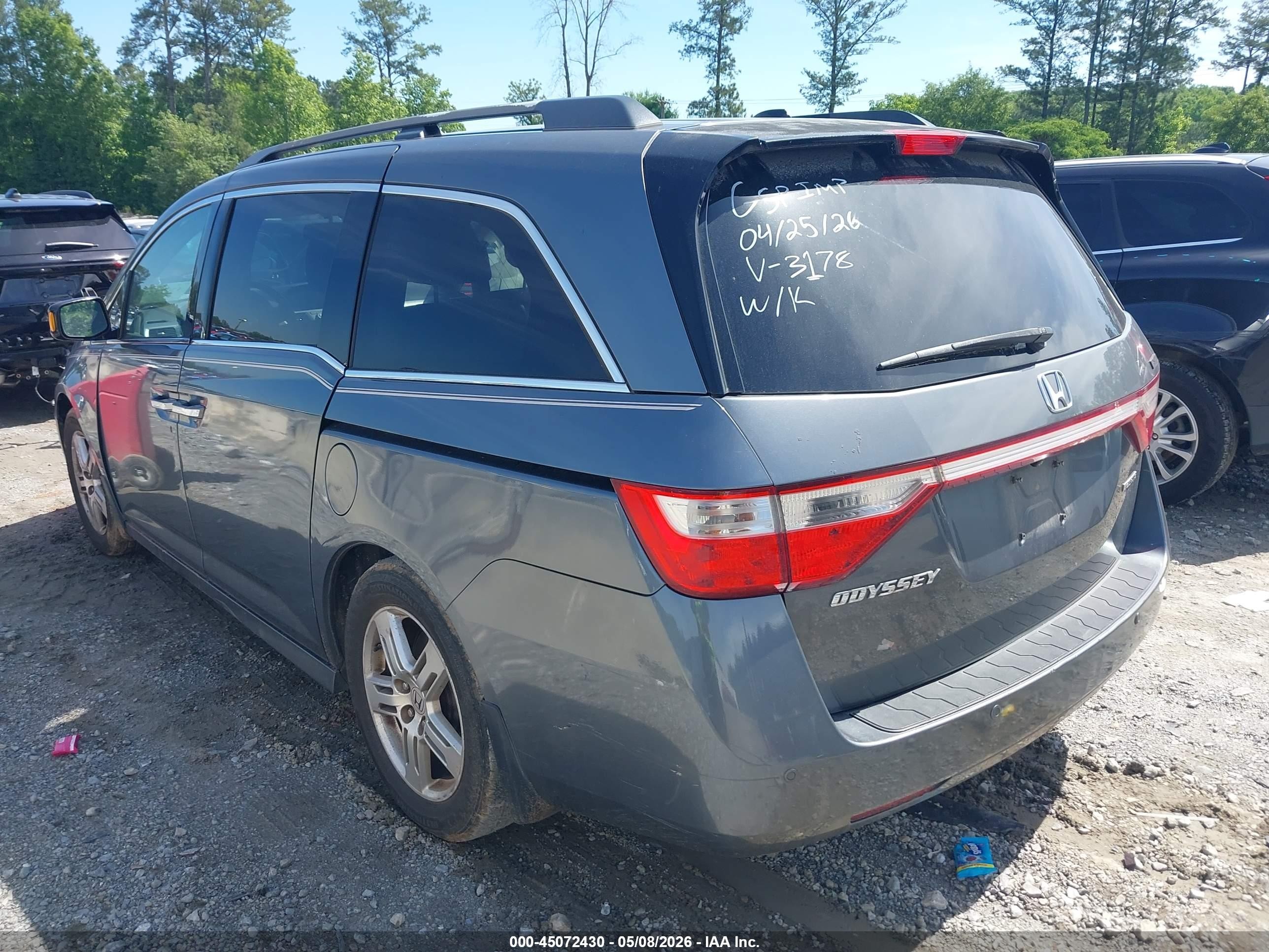 2011 Honda Odyssey Touring/touring Elite Gray vin: 5FNRL5H95BB093178
