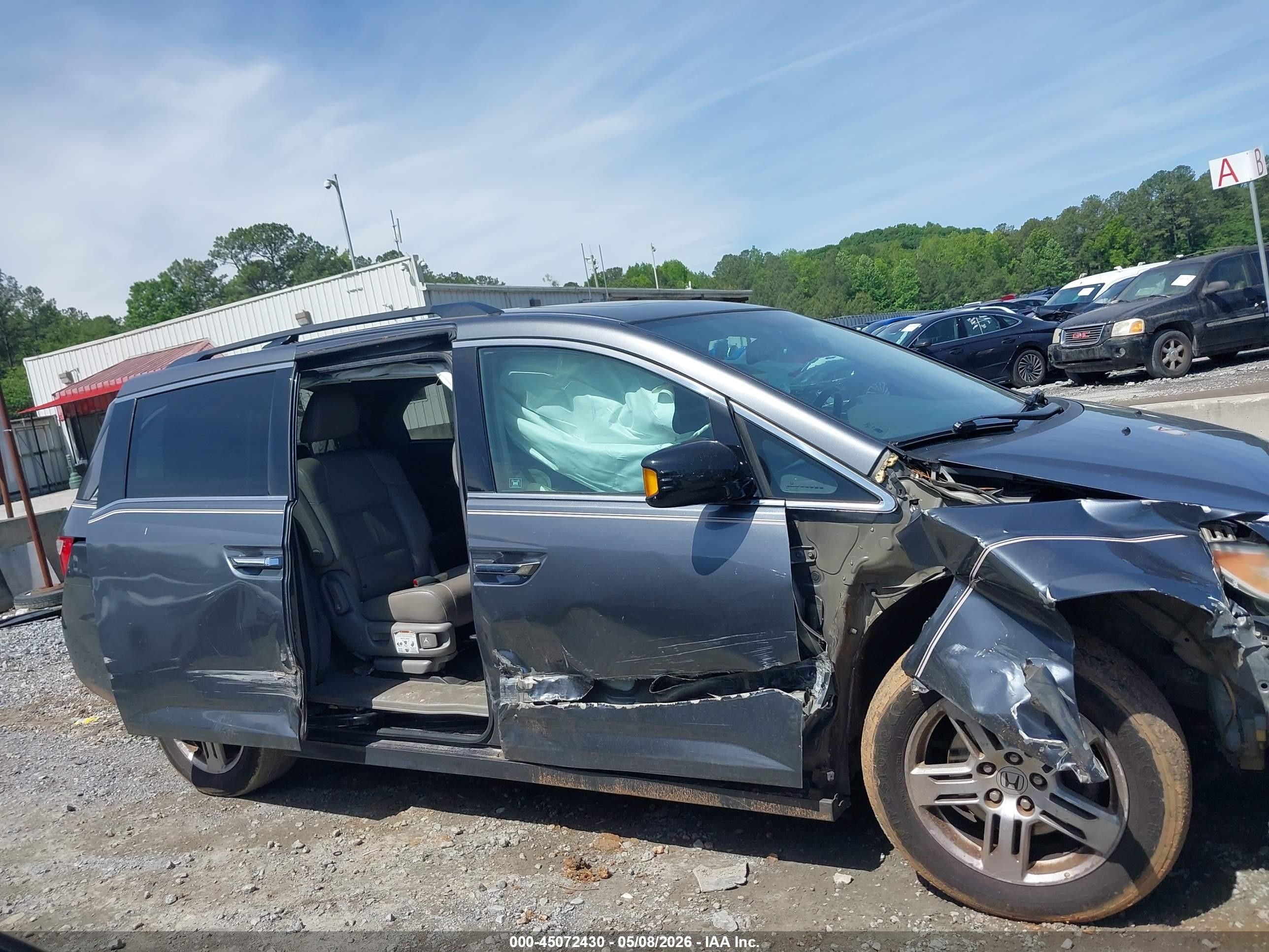 2011 Honda Odyssey Touring/touring Elite Gray vin: 5FNRL5H95BB093178