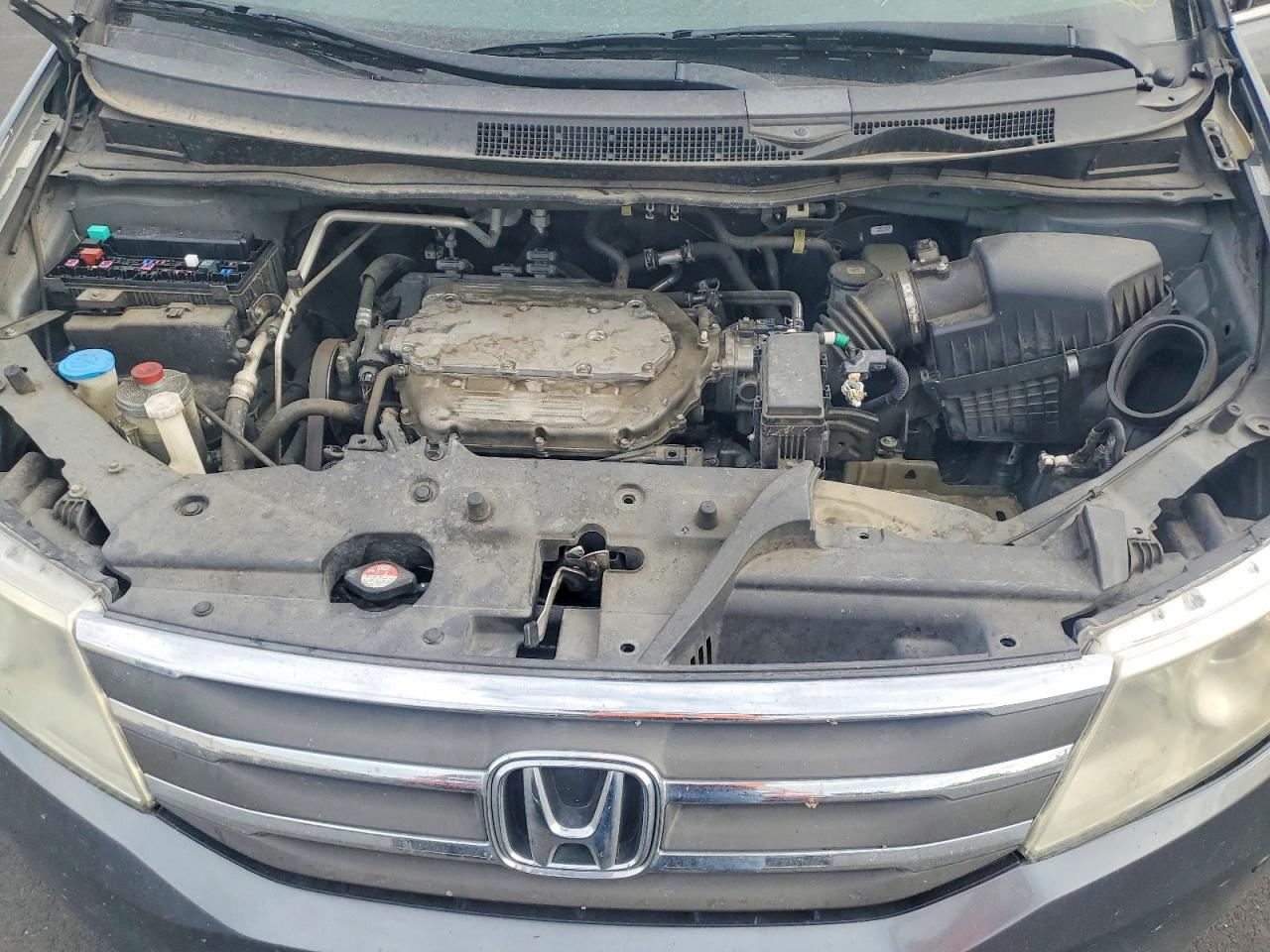 2012 Honda Odyssey Touring Gray vin: 5FNRL5H95CB021625