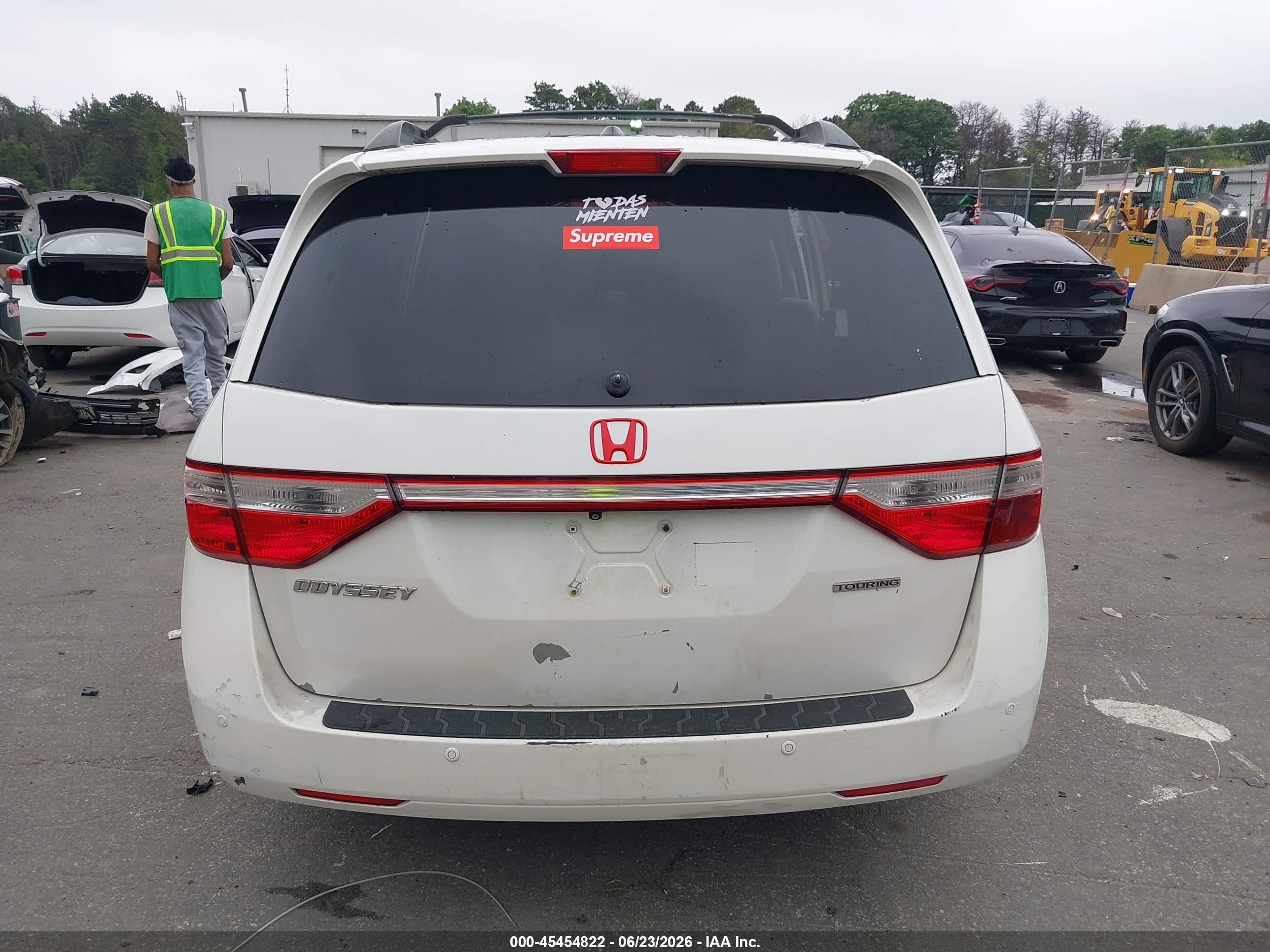 2012 Honda Odyssey Touring/touring Elite White vin: 5FNRL5H95CB034472