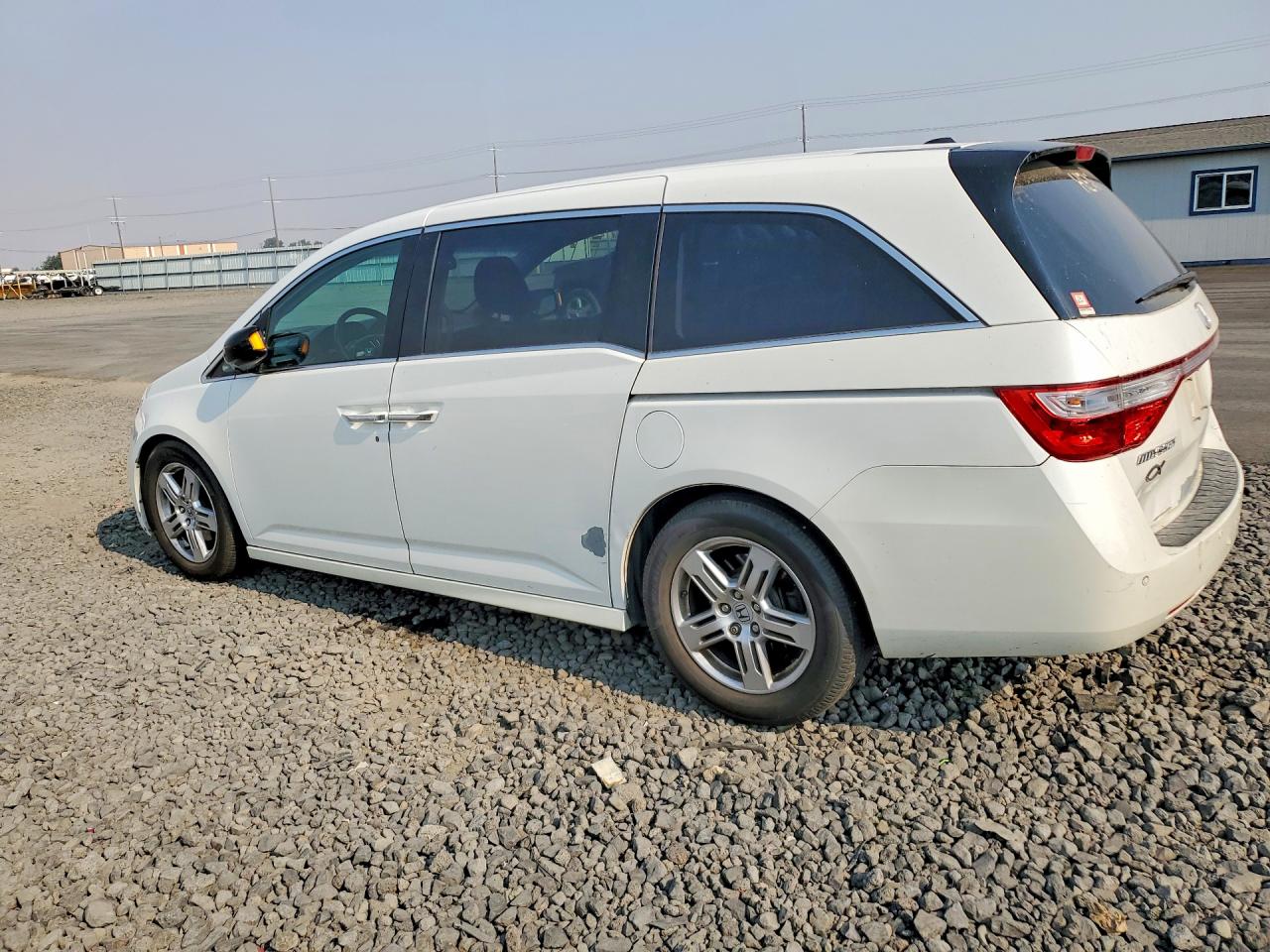 2012 Honda Odyssey Touring White vin: 5FNRL5H95CB090315
