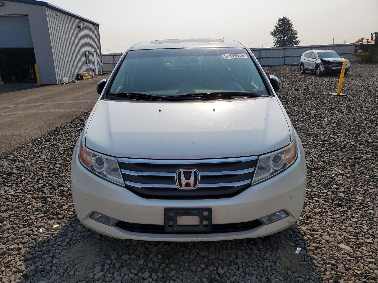 2012 Honda Odyssey Touring White vin: 5FNRL5H95CB090315
