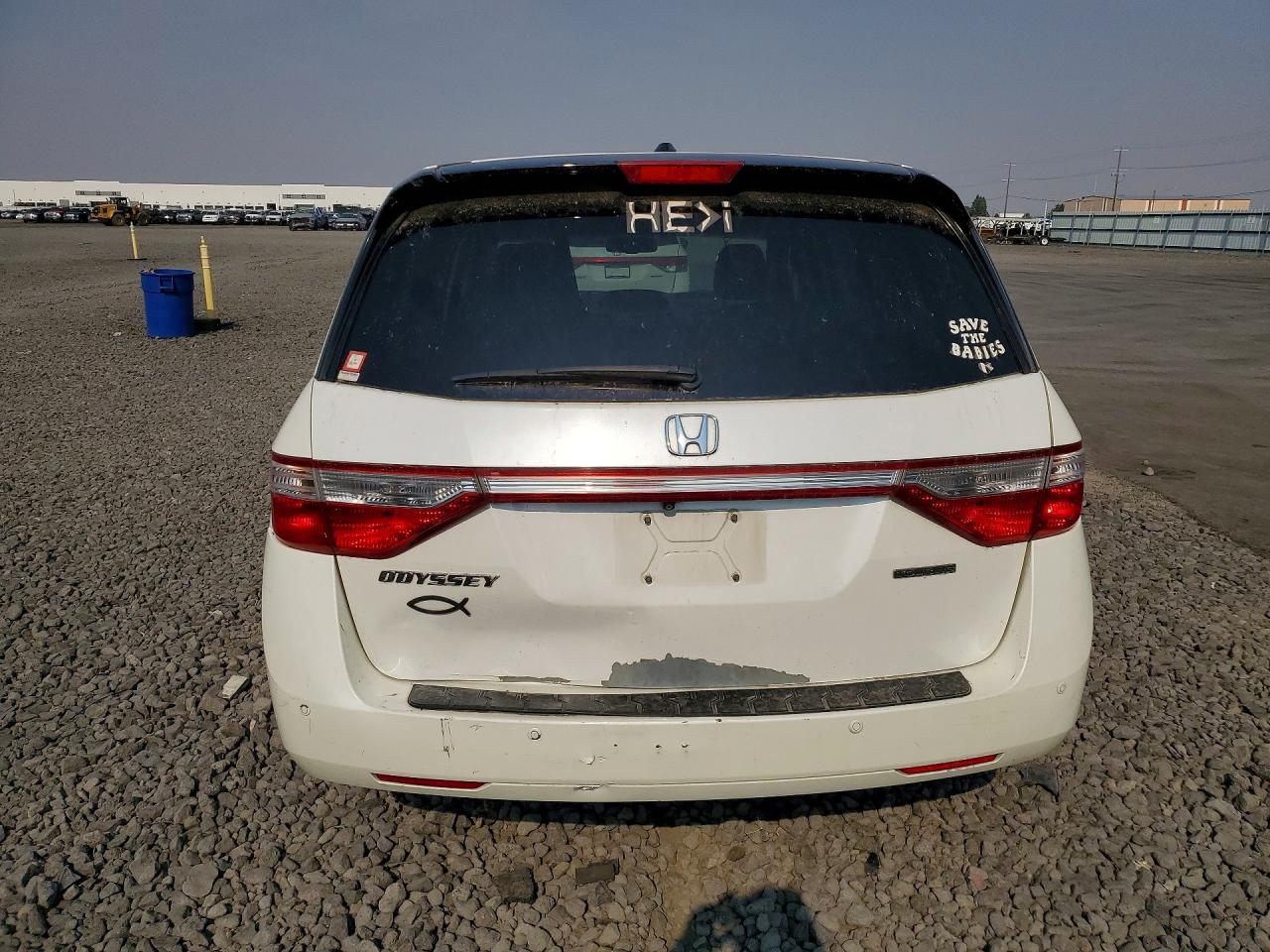2012 Honda Odyssey Touring White vin: 5FNRL5H95CB090315