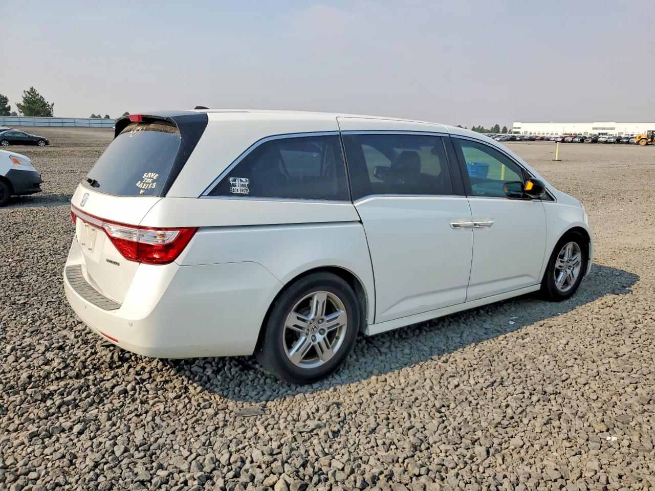 2012 Honda Odyssey Touring White vin: 5FNRL5H95CB090315