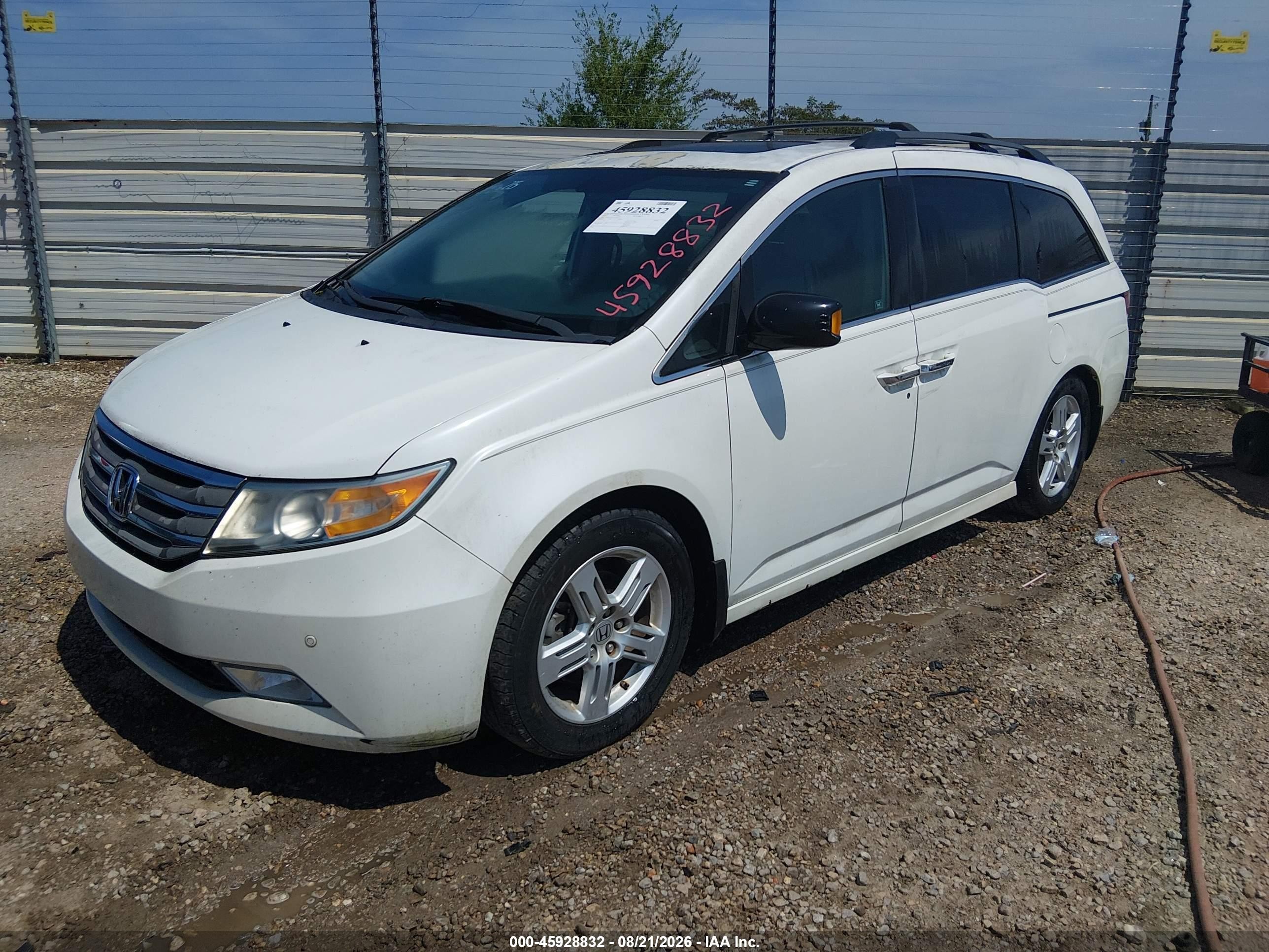 2012 Honda Odyssey Touring/touring Elite White vin: 5FNRL5H95CB146737