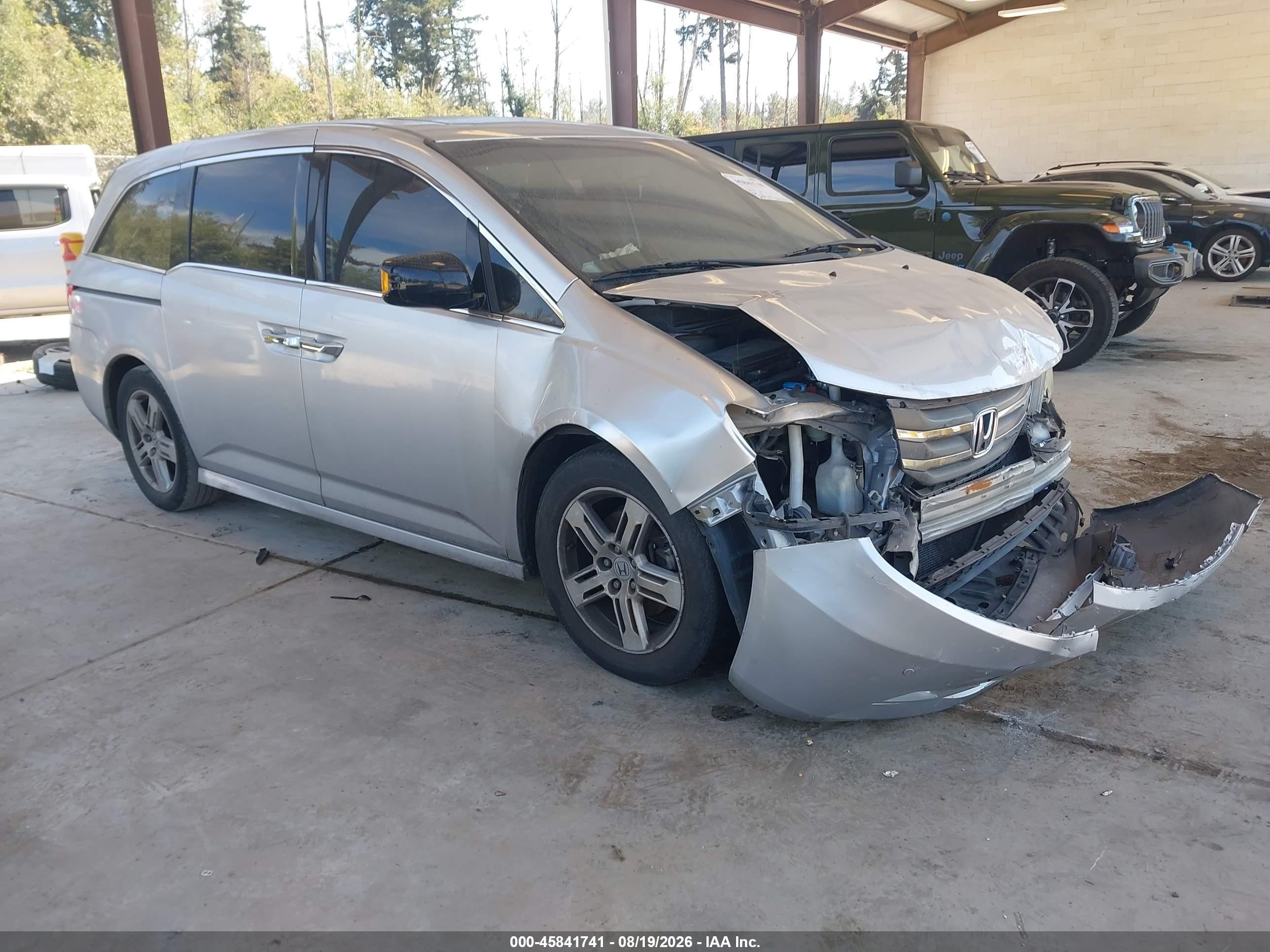 2013 Honda Odyssey Touring/touring Elite Silver vin: 5FNRL5H95DB022615