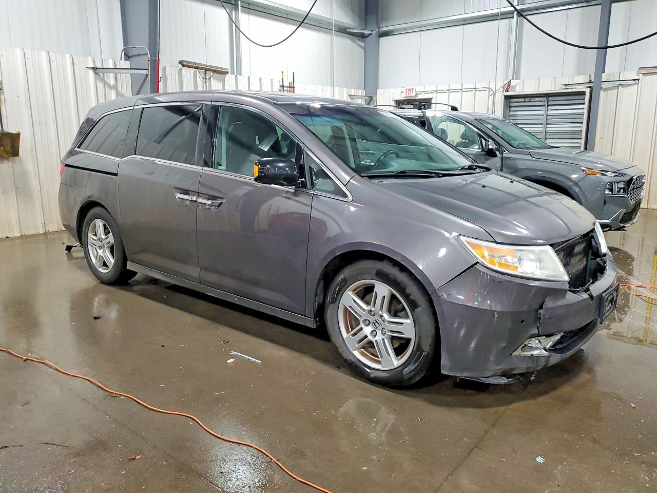 2013 Honda Odyssey Touring/touring Elite Gray vin: 5FNRL5H95DB023750