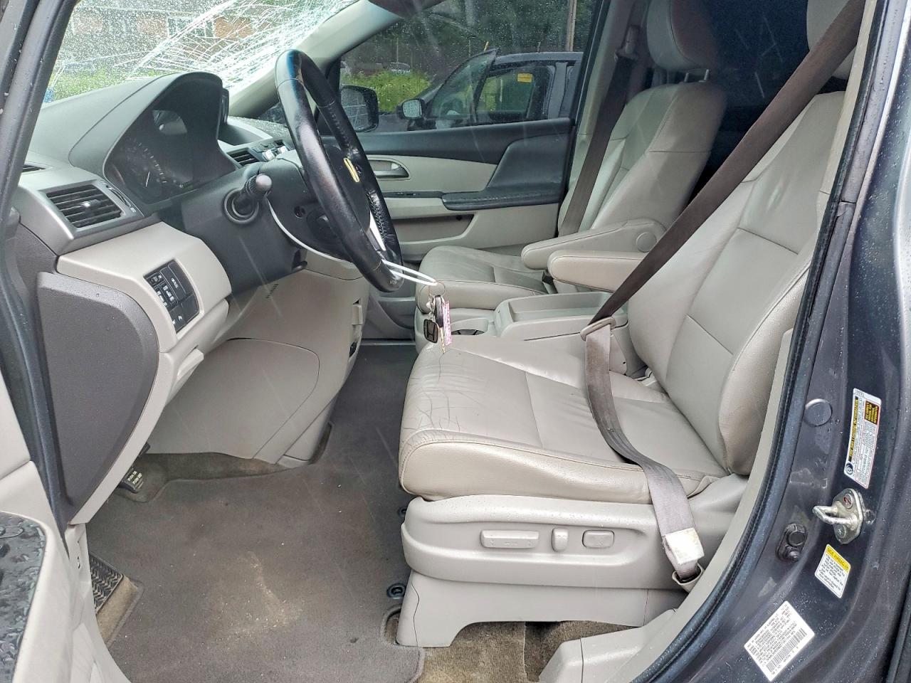 2013 Honda Odyssey Touring Gray vin: 5FNRL5H95DB027197