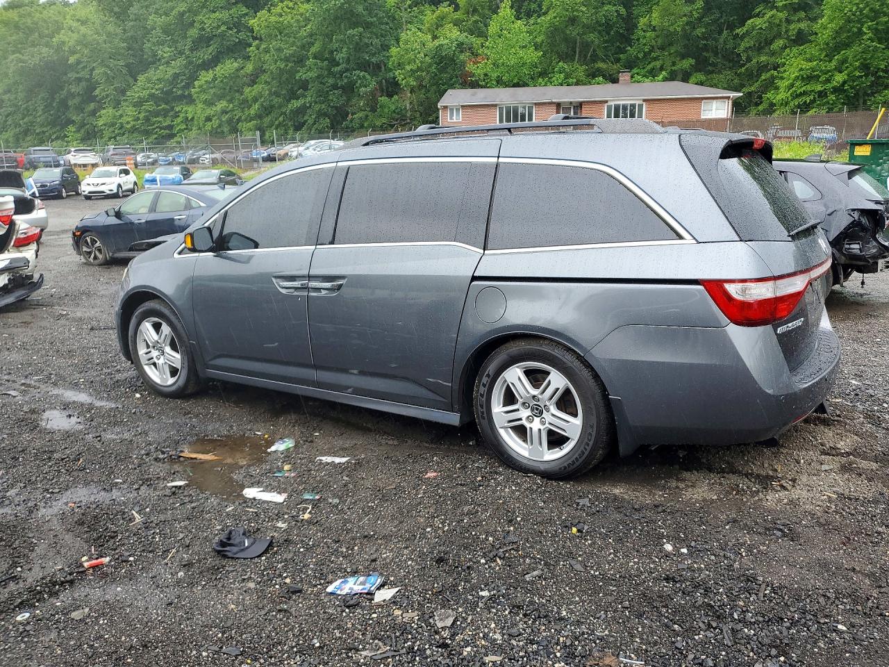 2013 Honda Odyssey Touring Gray vin: 5FNRL5H95DB027197