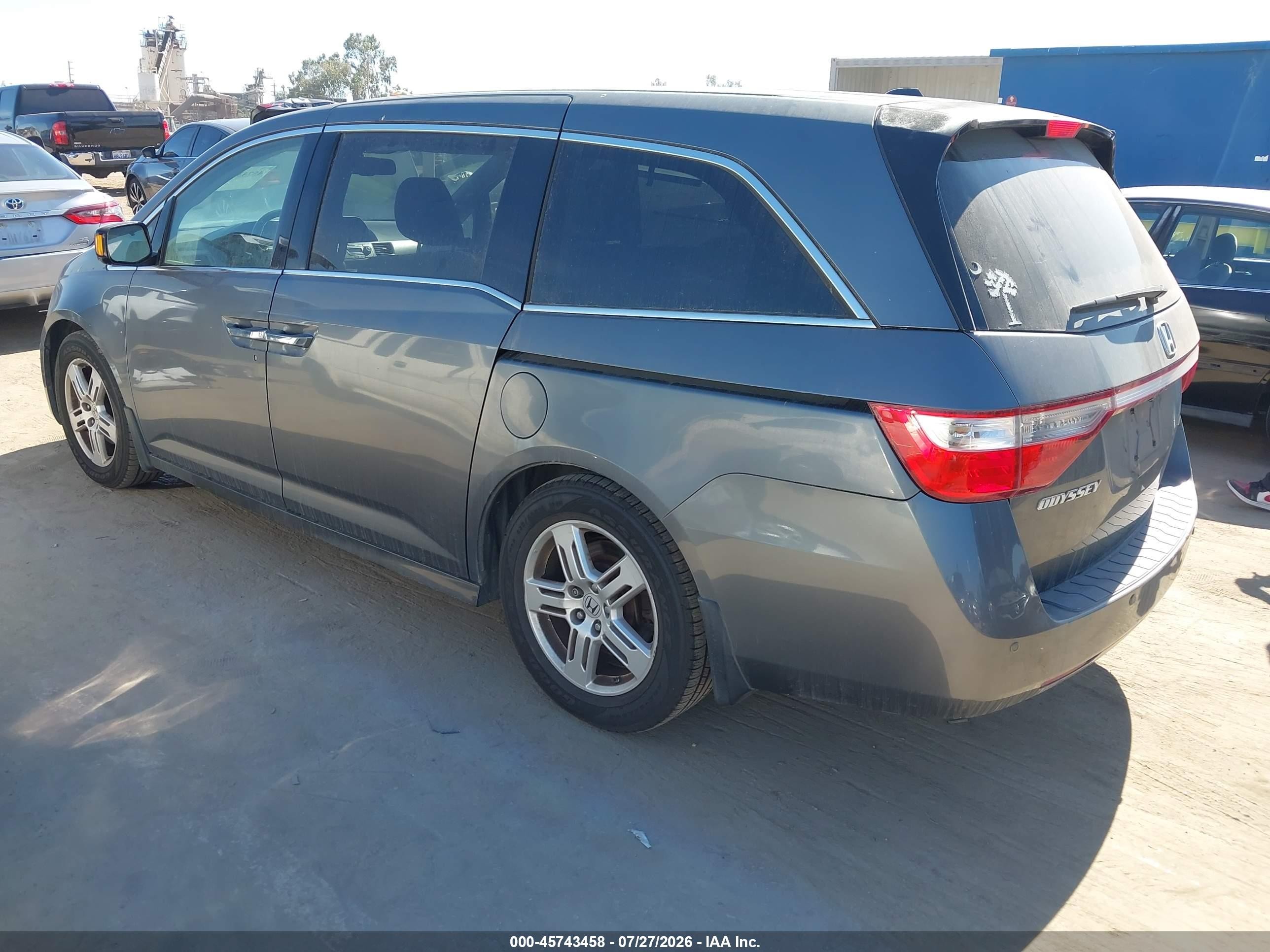 2013 Honda Odyssey Touring/touring Elite Gray vin: 5FNRL5H95DB061527