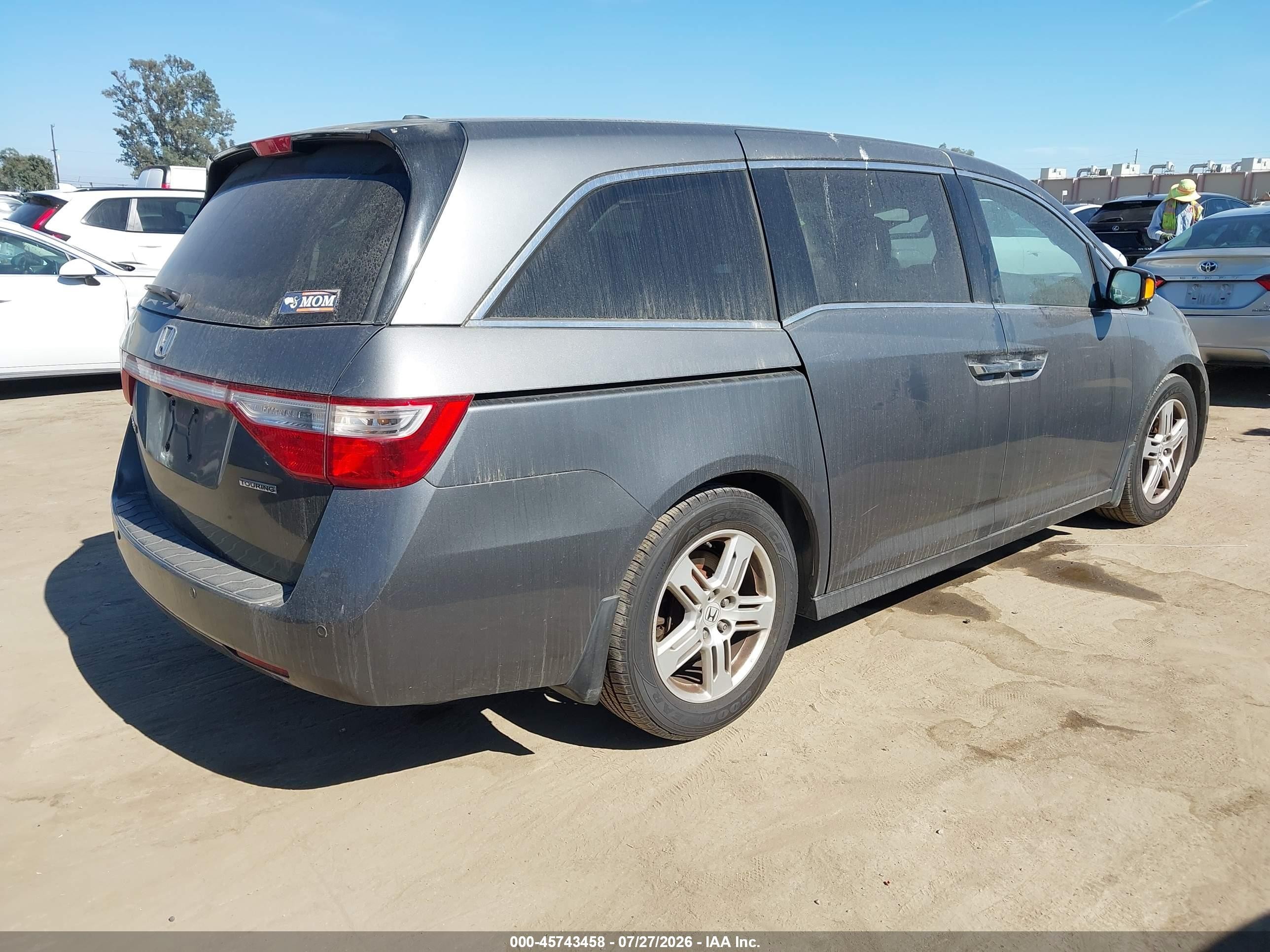 2013 Honda Odyssey Touring/touring Elite Gray vin: 5FNRL5H95DB061527